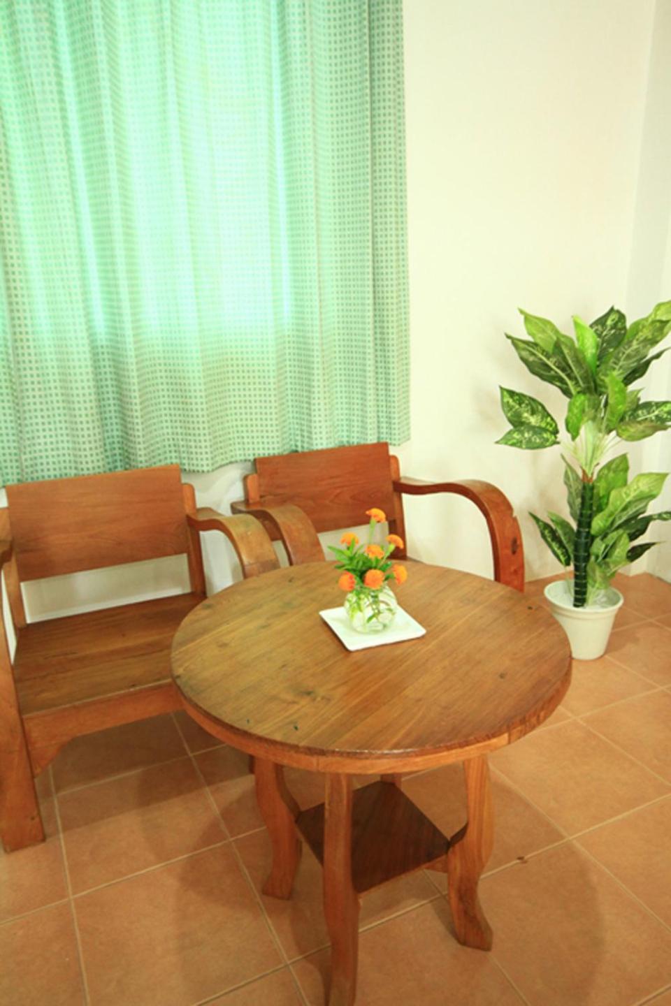 Deluxe Family Room photo 2