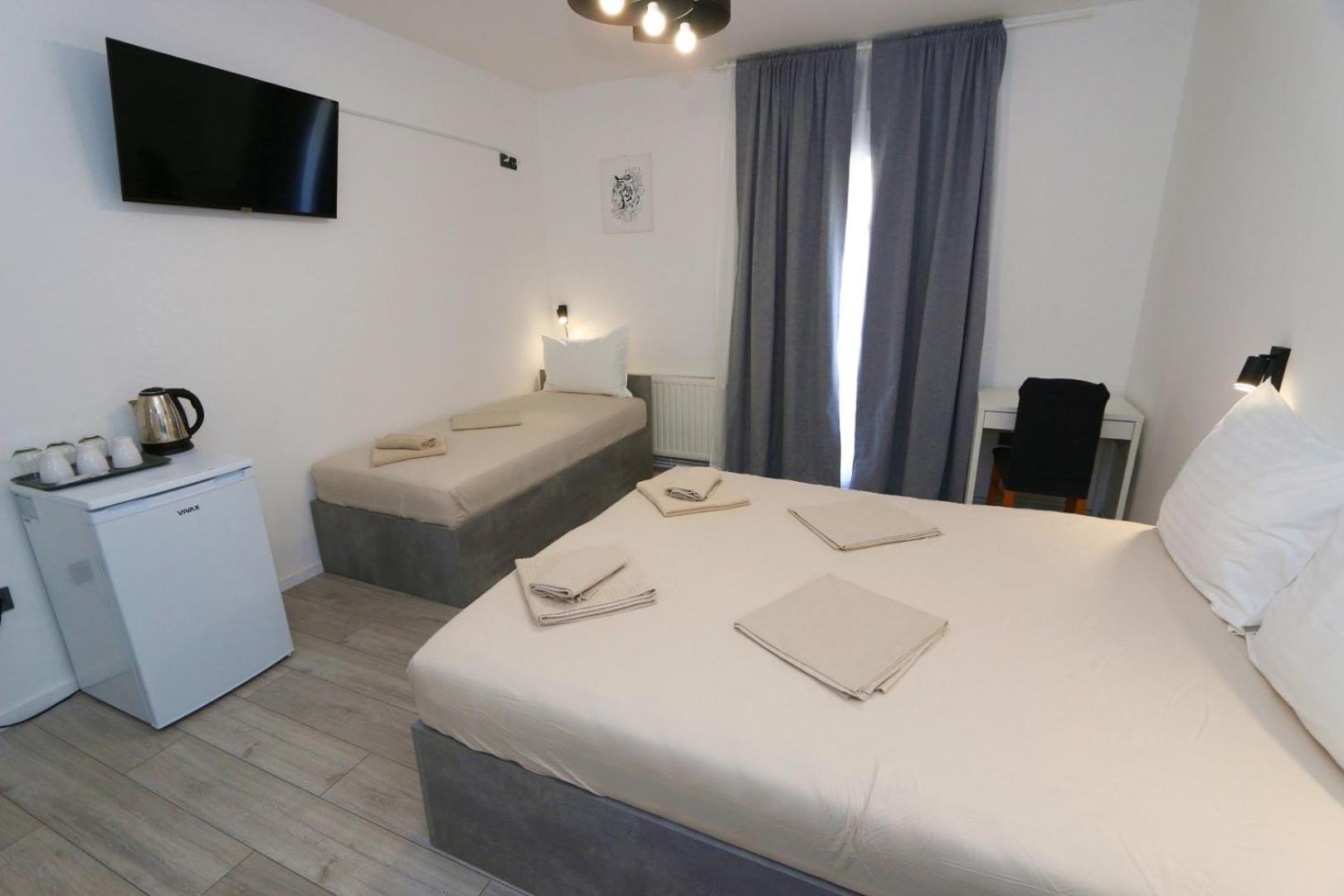 Triple Room - Photo 42