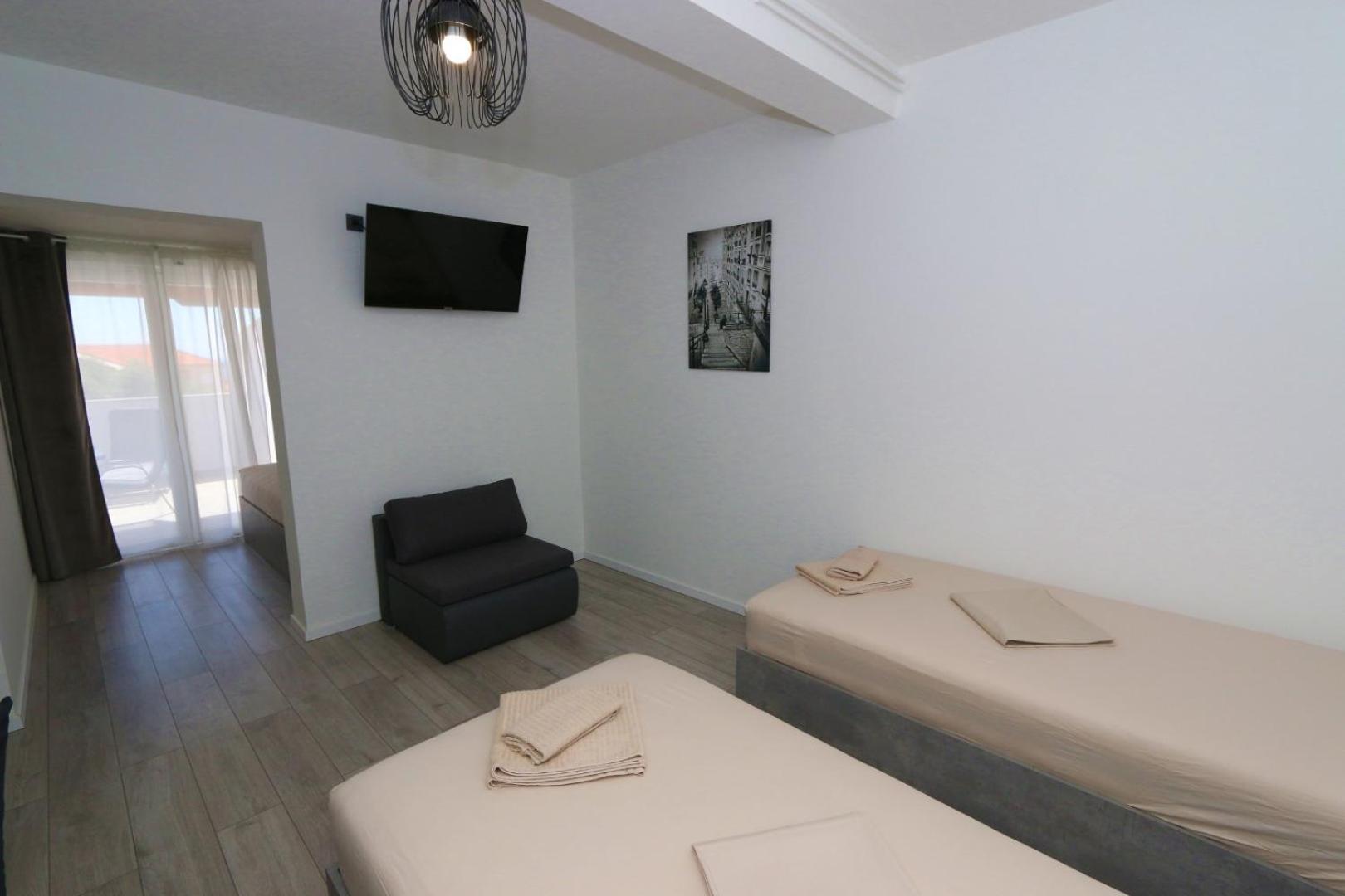 Triple Room - Photo 49