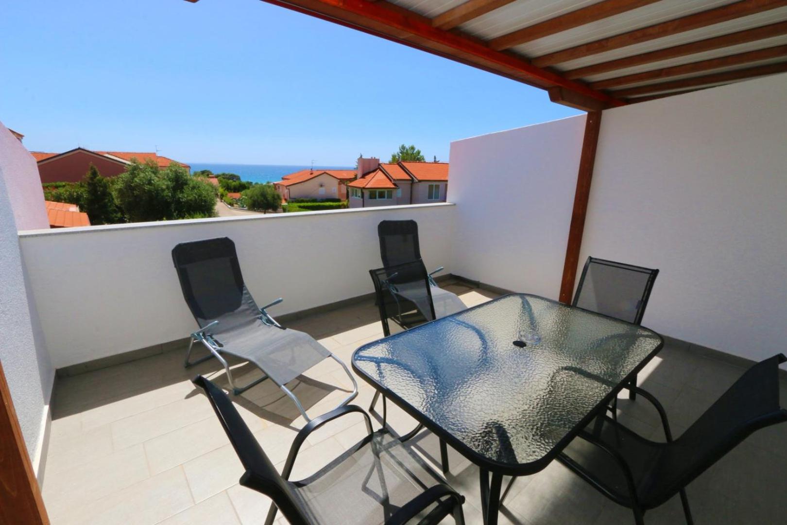 Triple Room - Photo 45