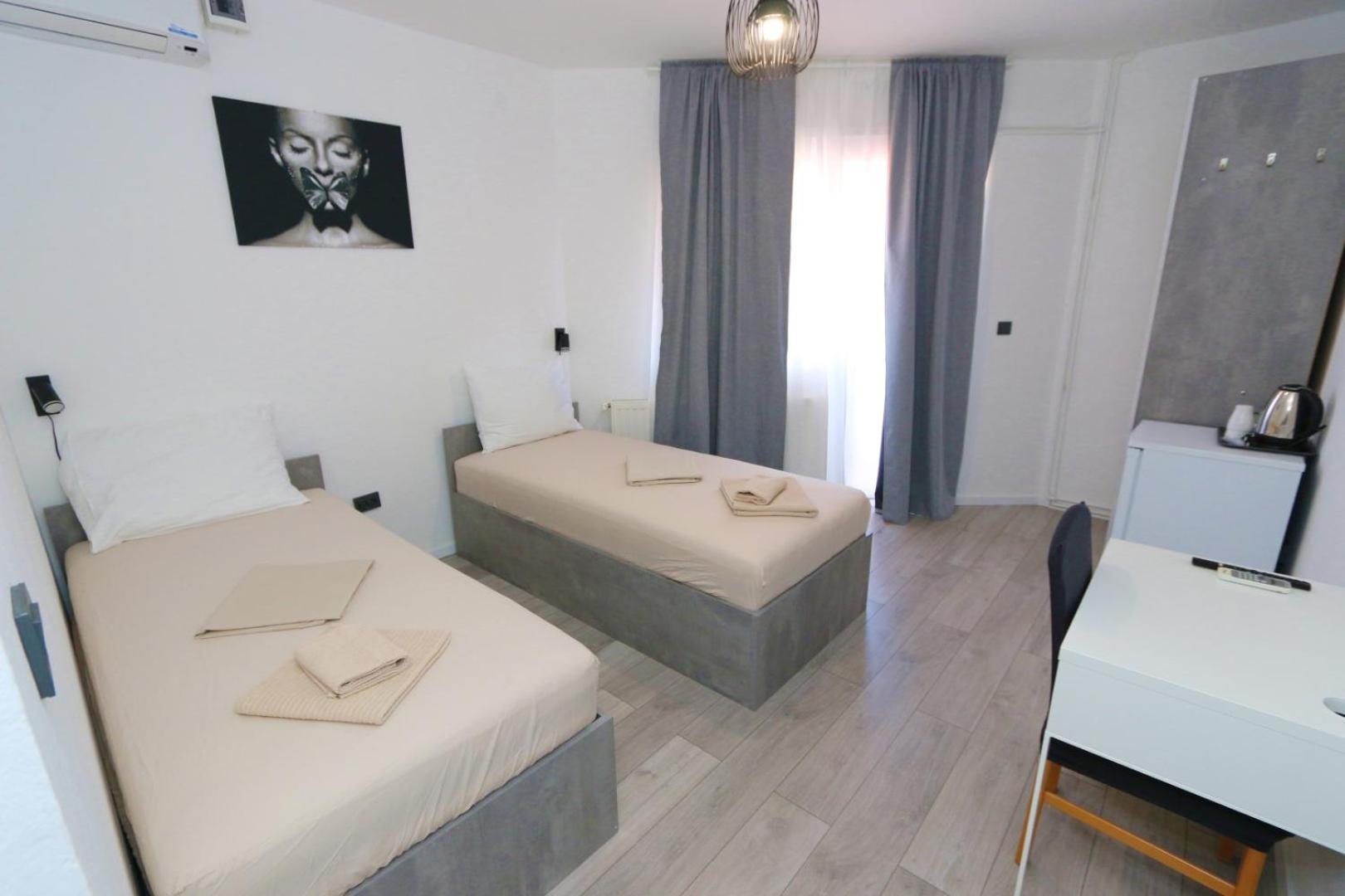 Double Room with Terrace and Mountain View - Photo 4