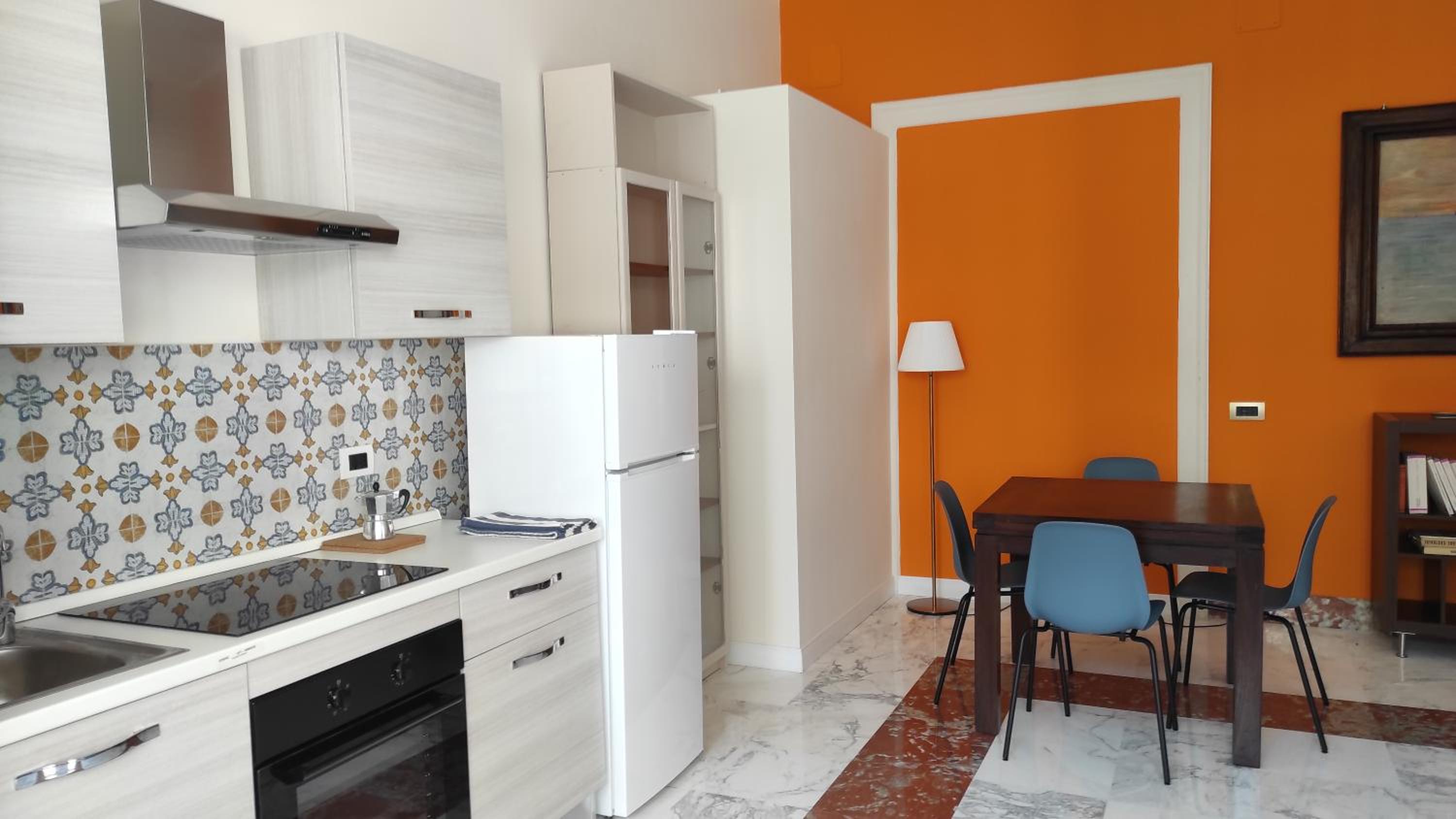 One-Bedroom Apartment photo 2