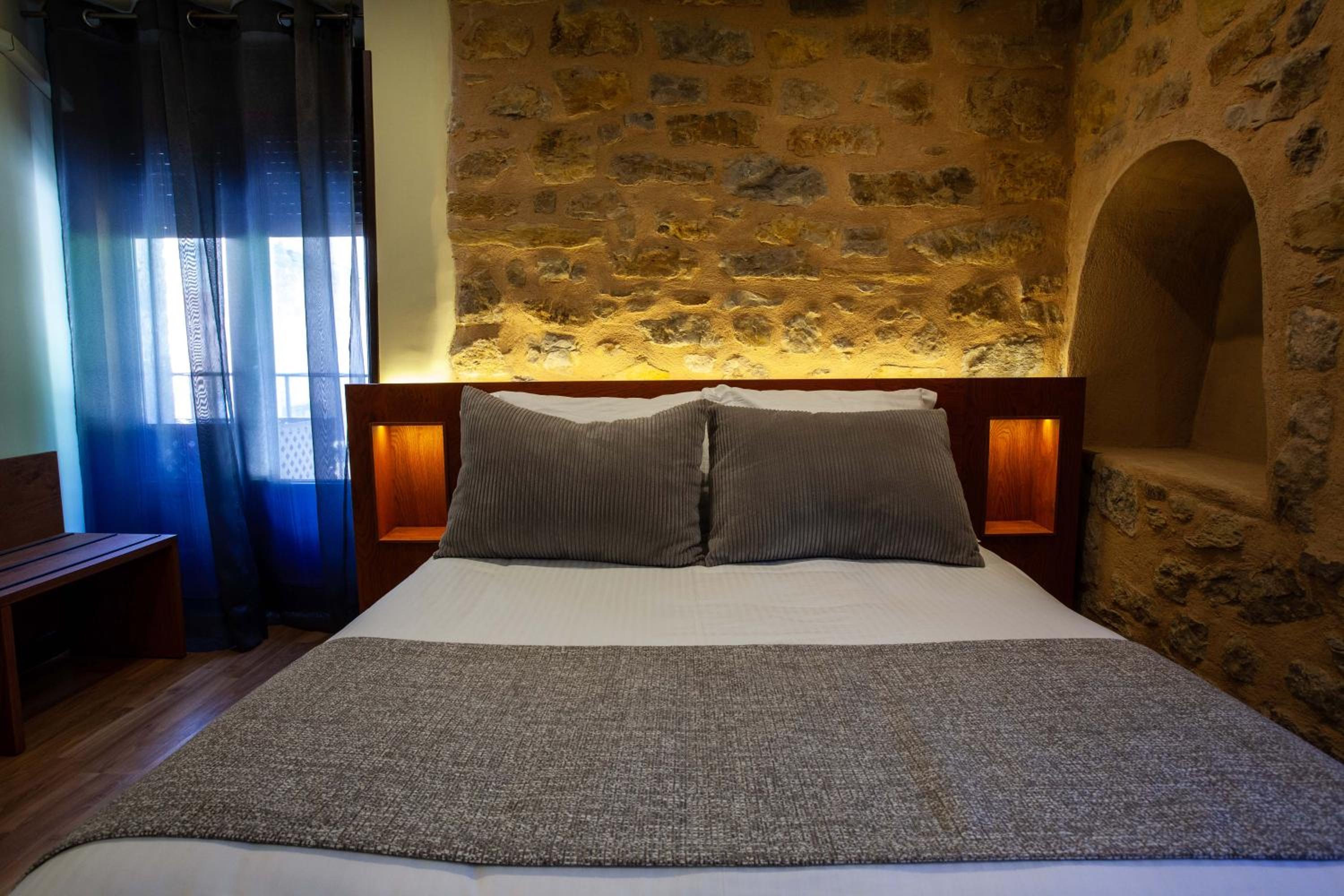 Double Room - Photo 3