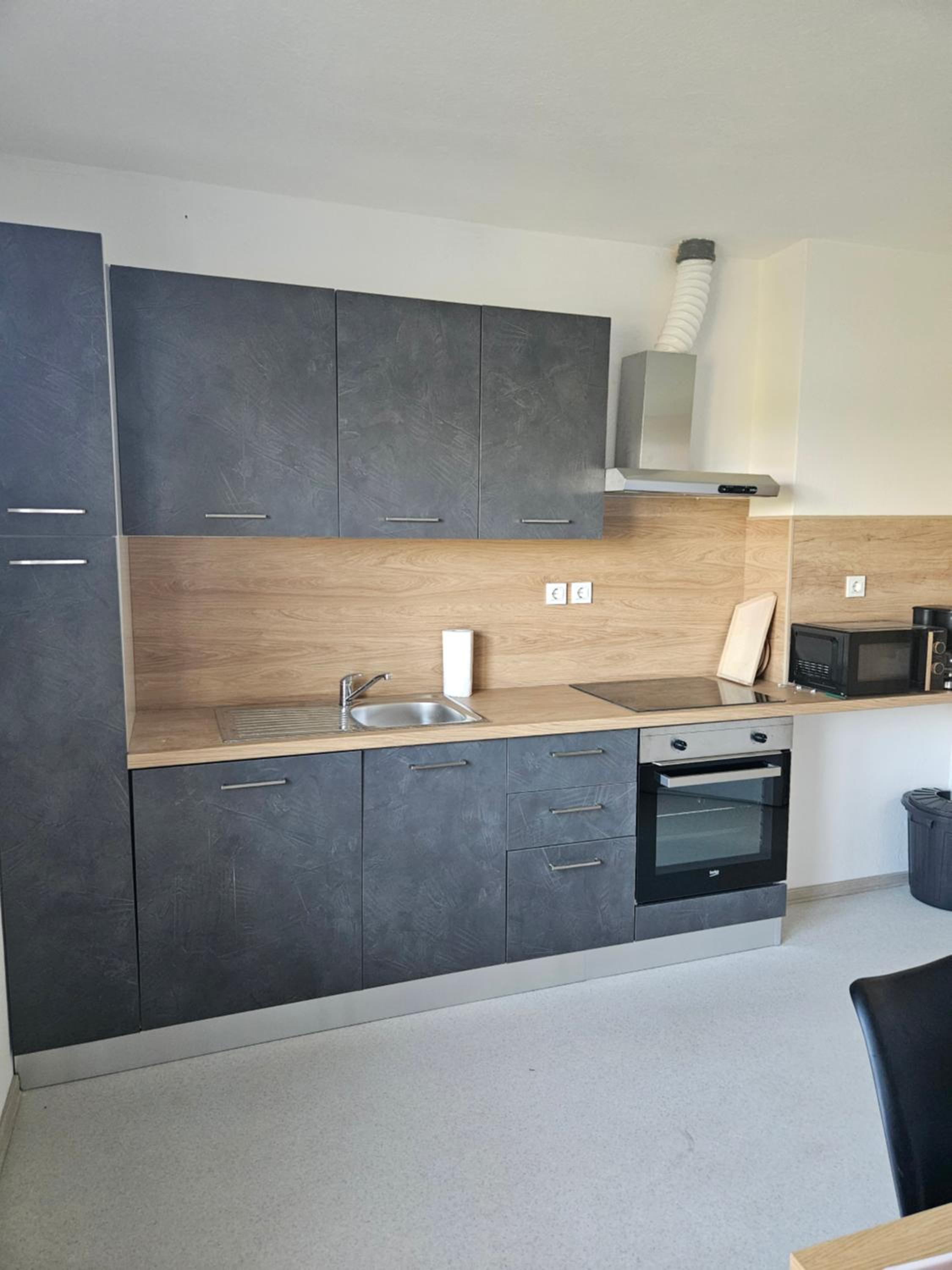 Two-Bedroom Apartment with Balcony photo 2