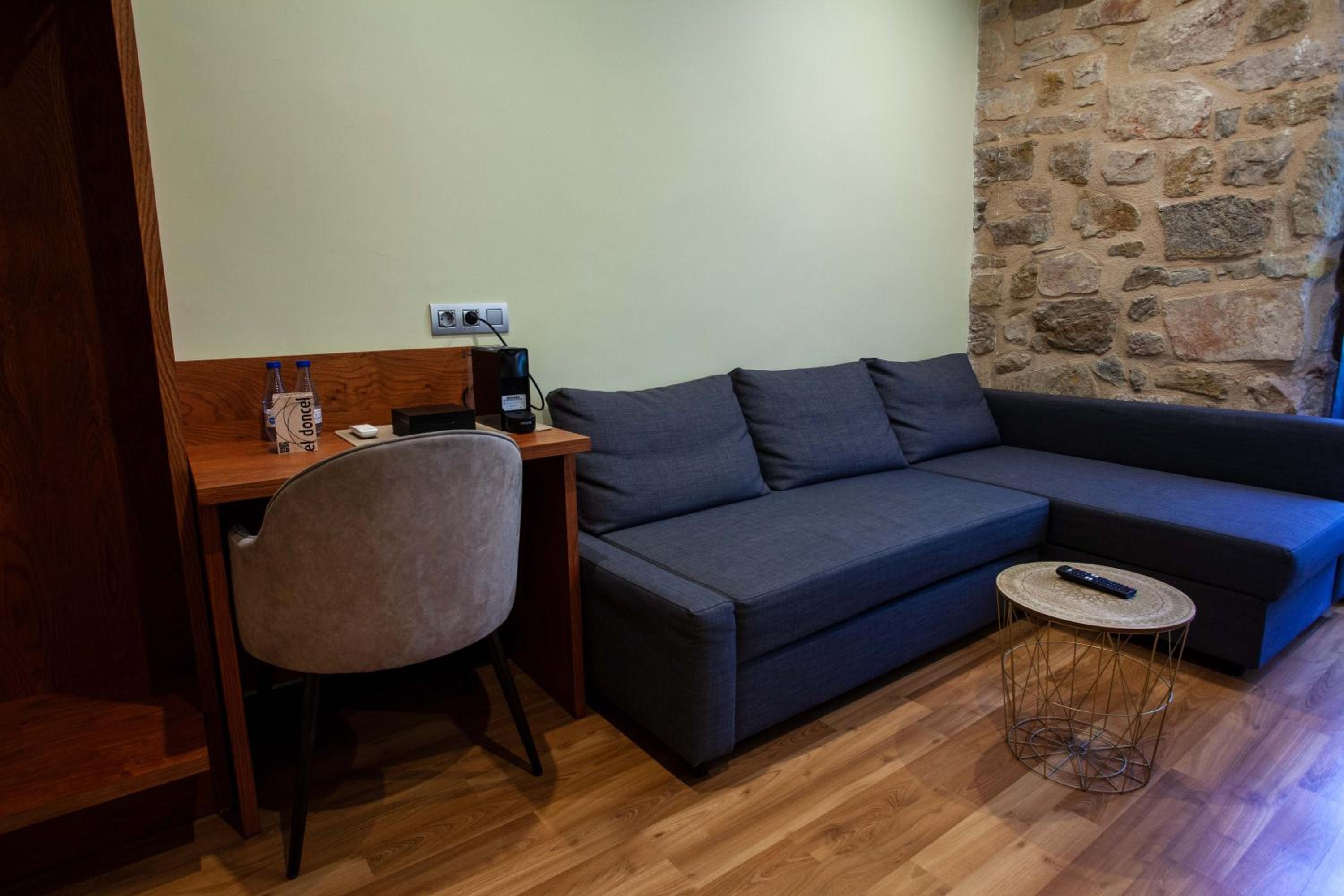 Superior Double Room - Photo 3