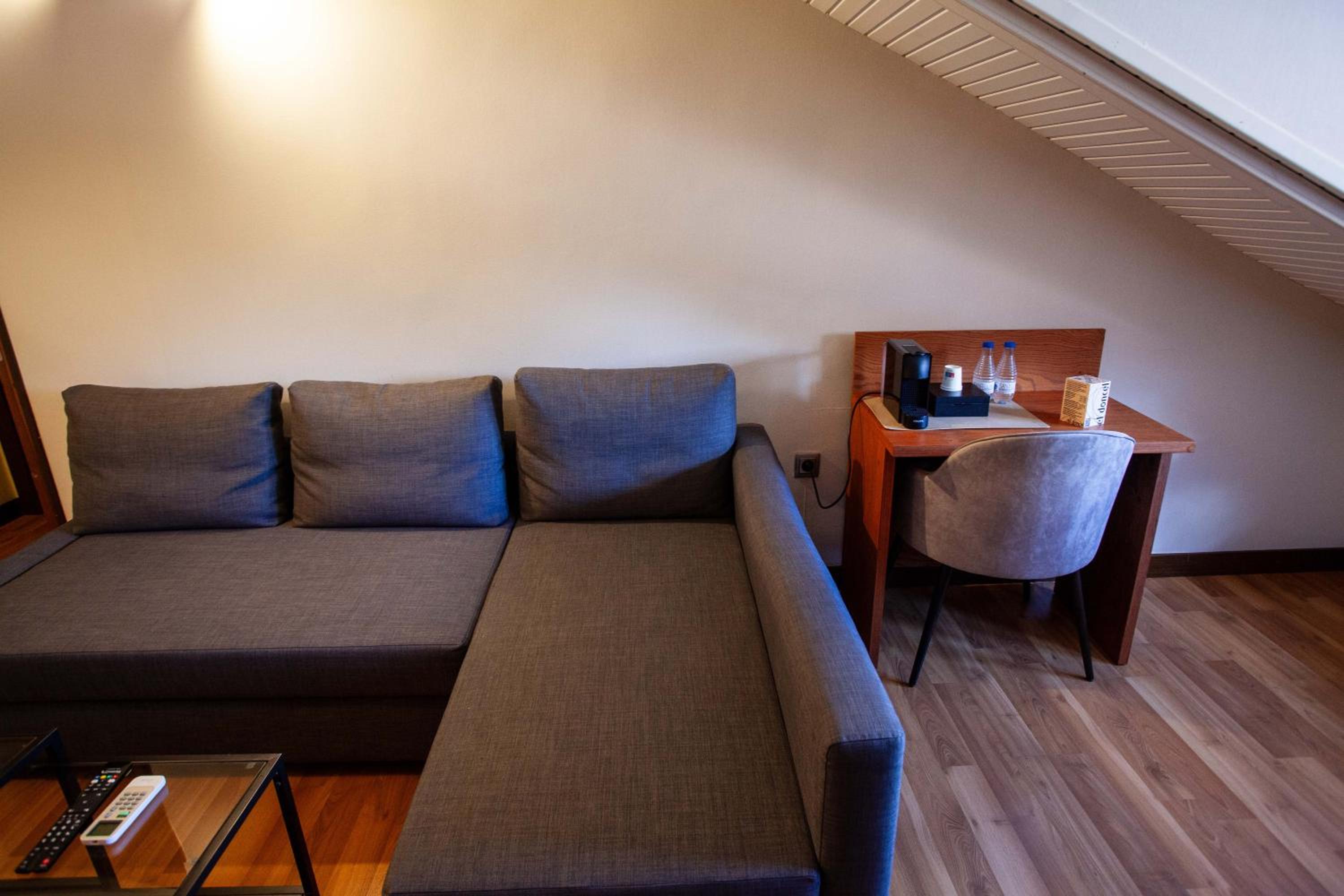 Superior Double Room - Photo 4