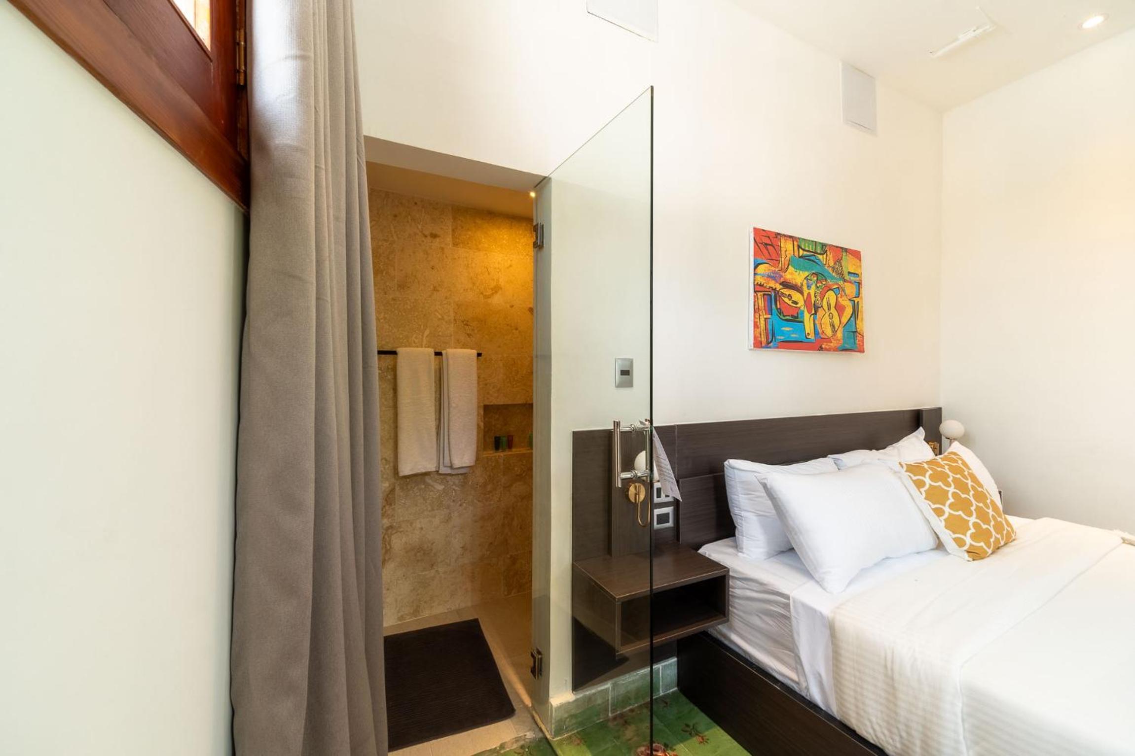 Suite photo 1