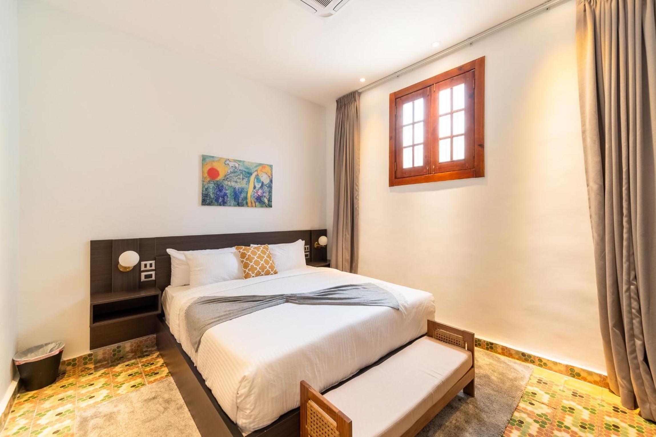 Deluxe Queen Room photo 2