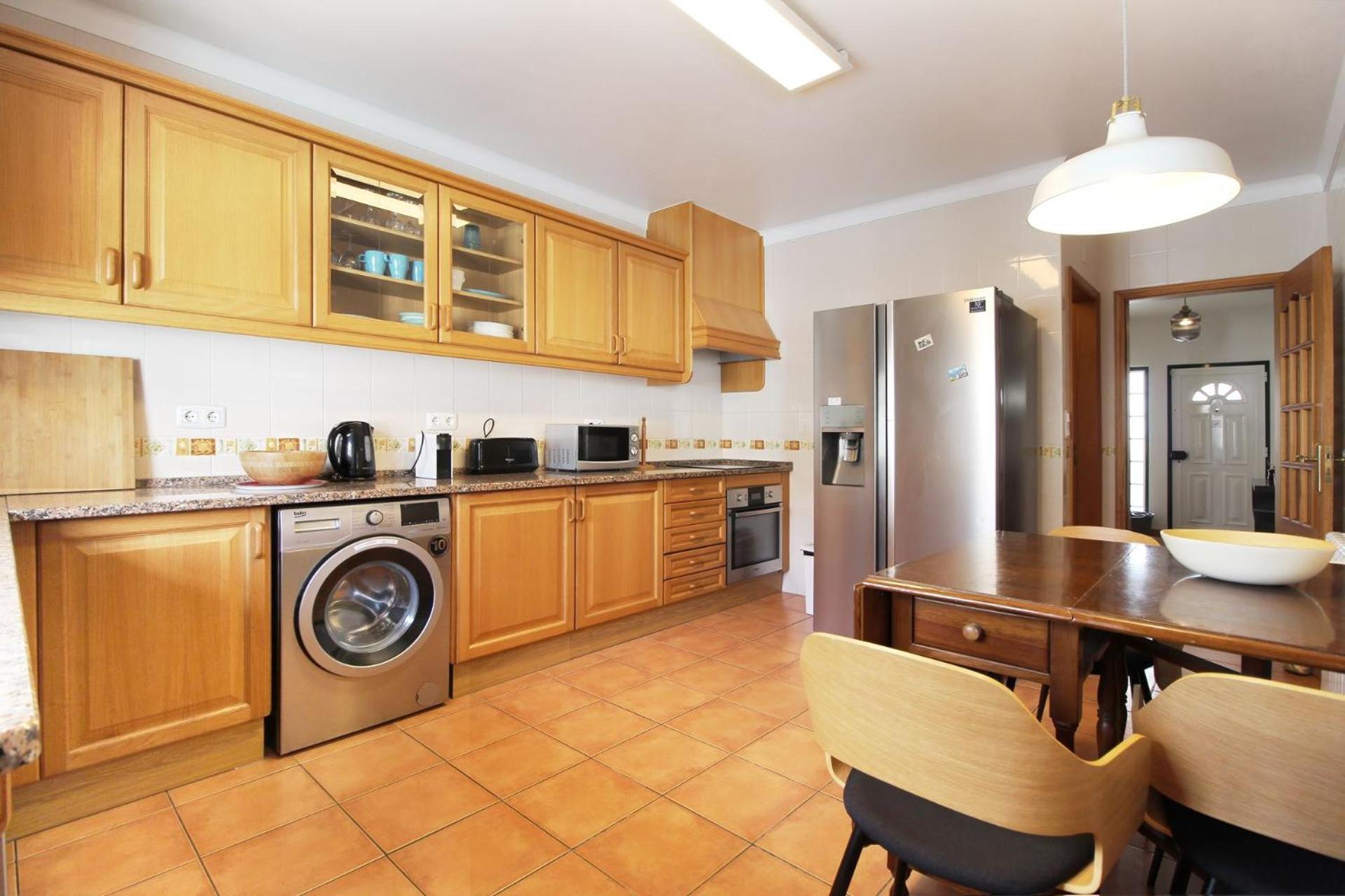Four-Bedroom House photo 3
