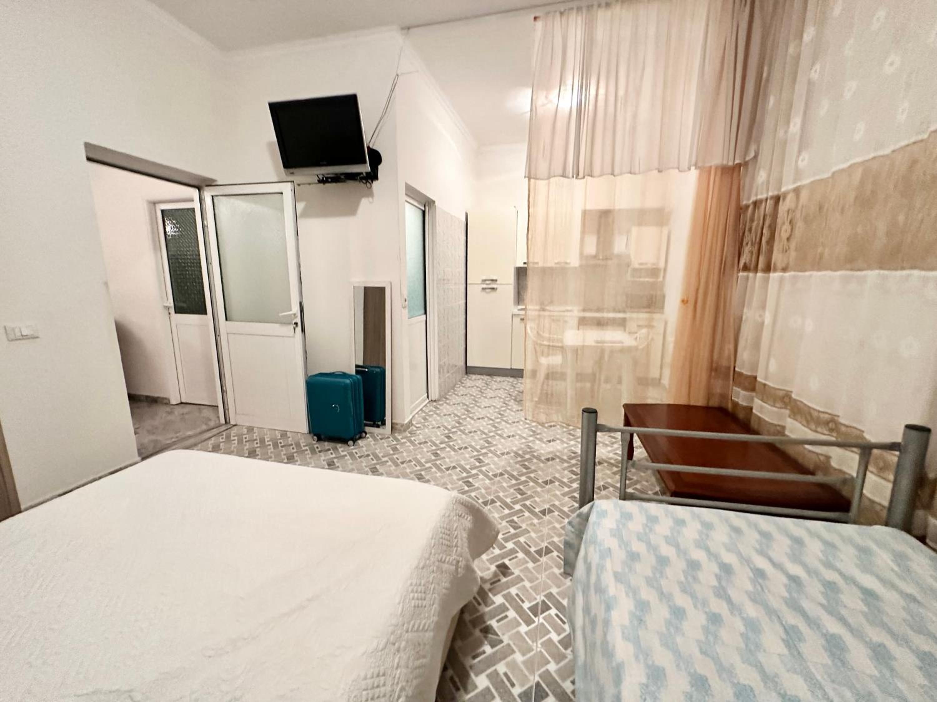 Triple Room with Private Bathroom