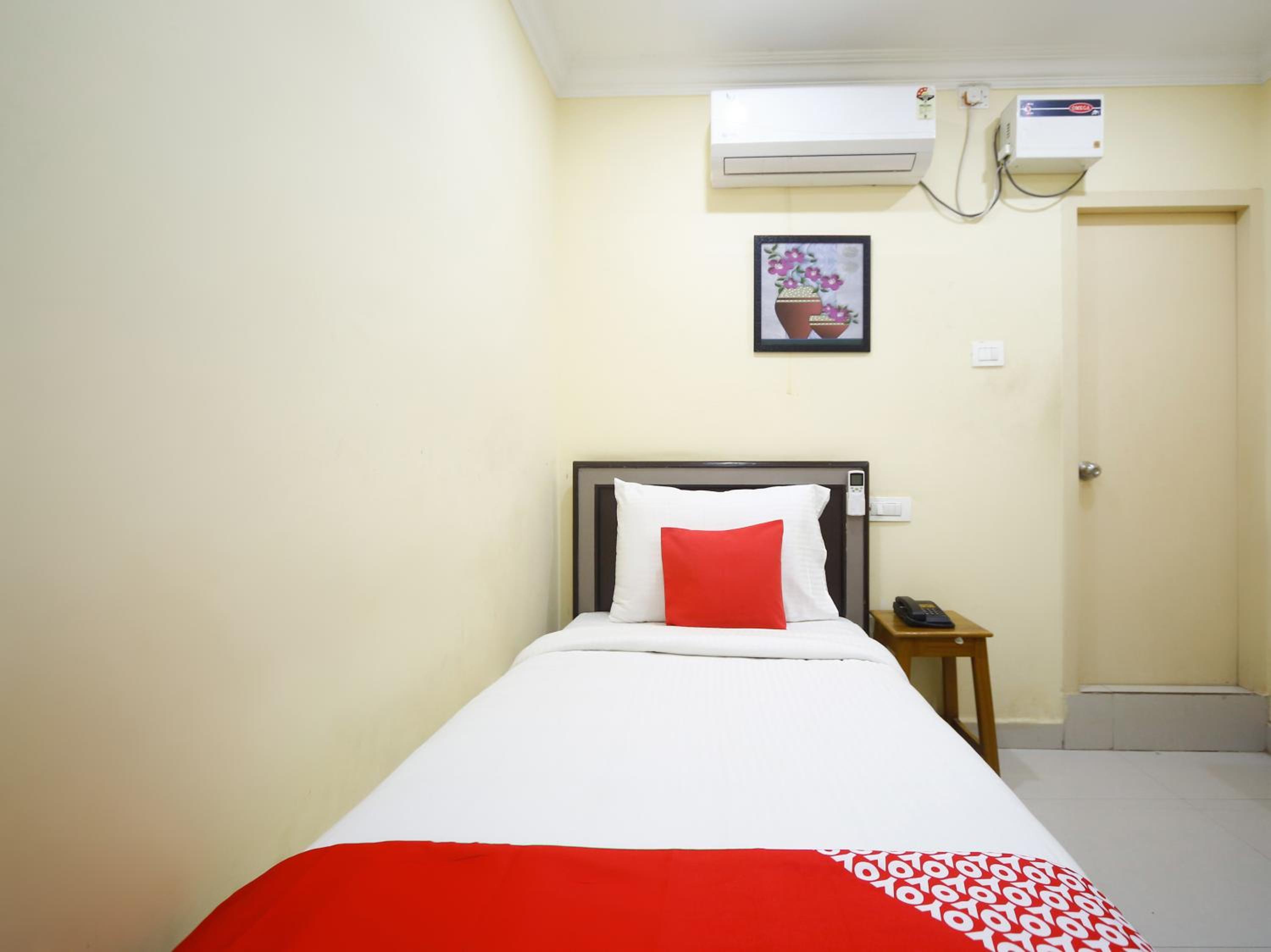 Deluxe Single Room