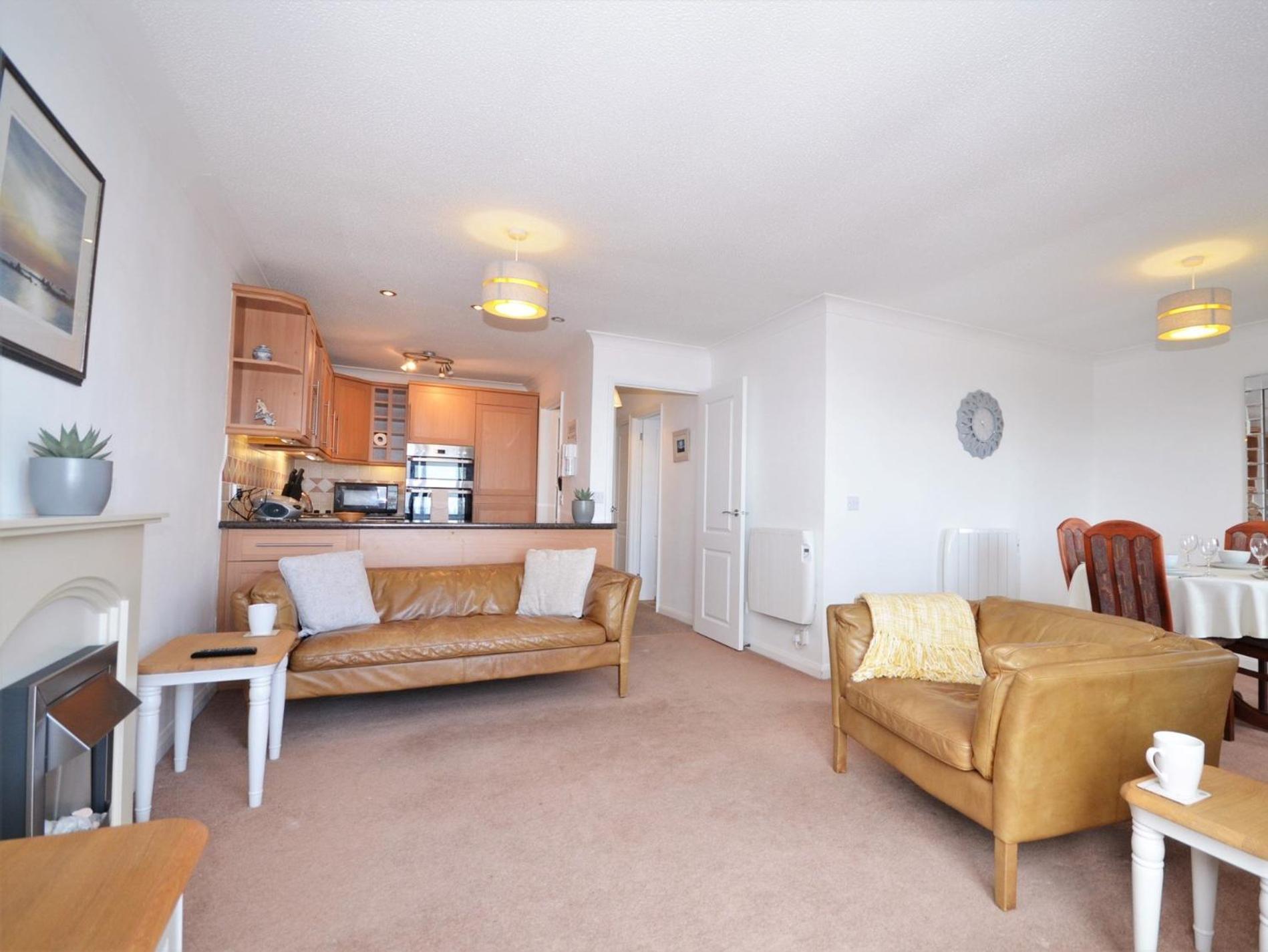Two-Bedroom House photo 2