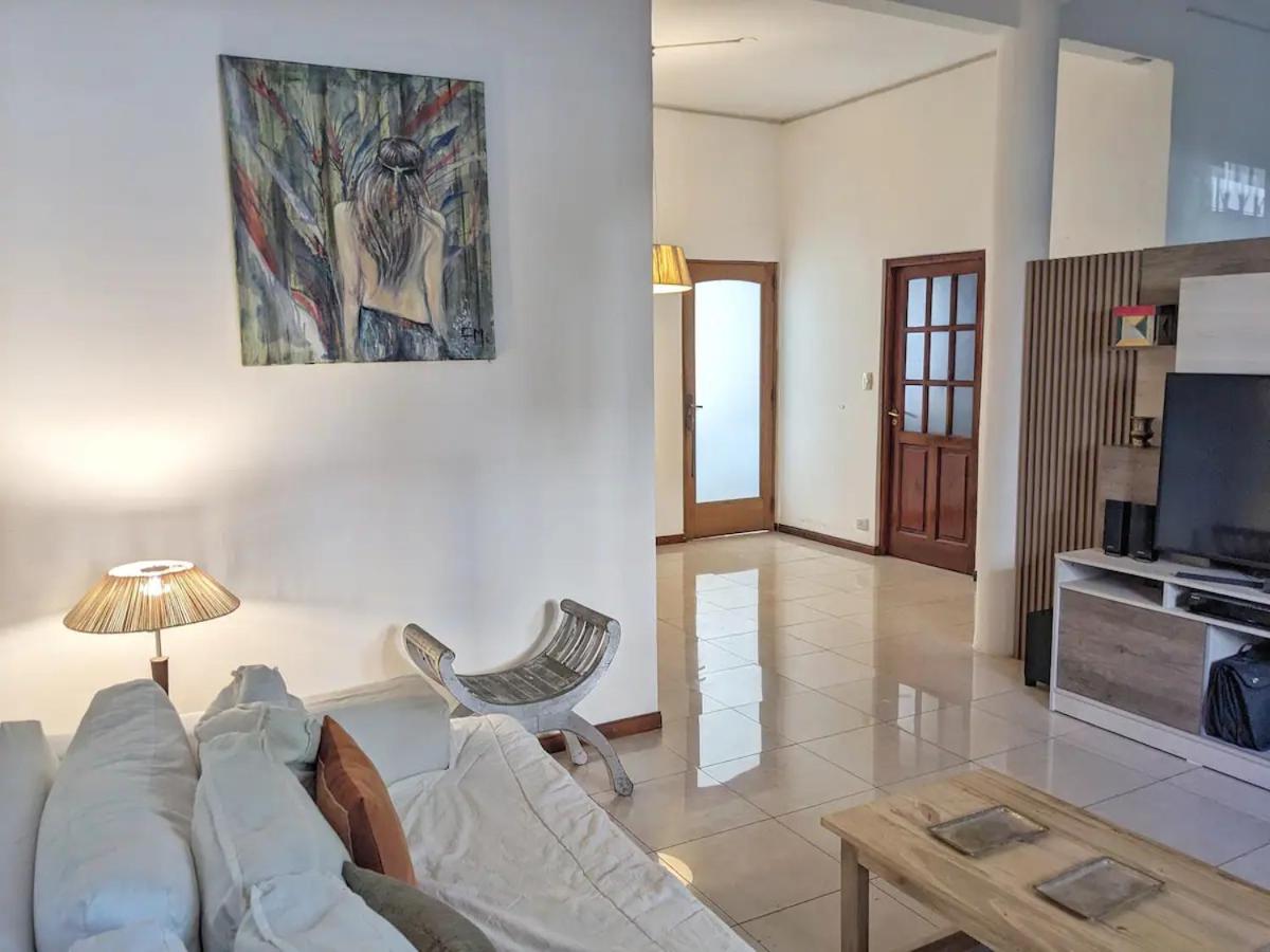 One-Bedroom House photo 2