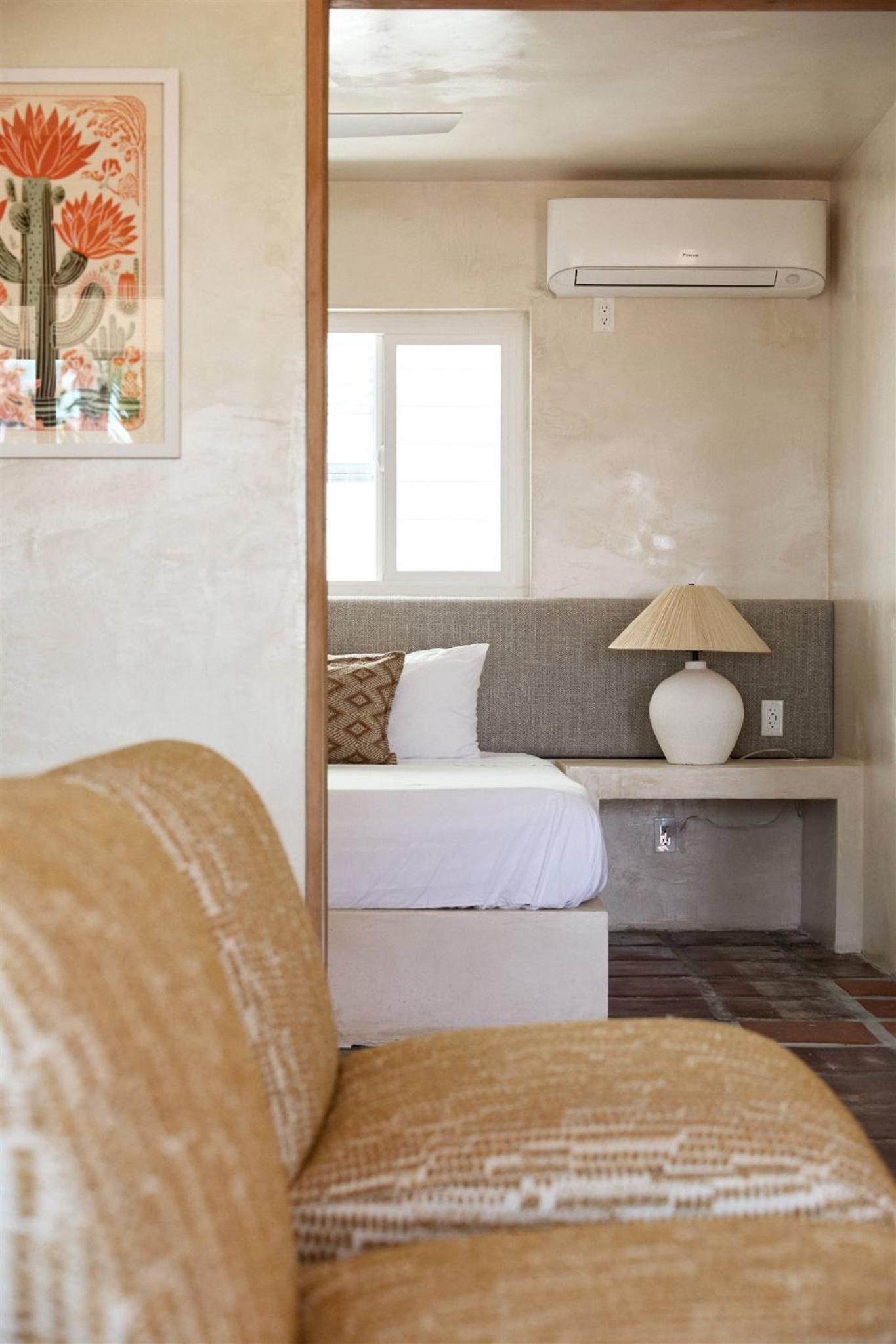 Junior Suite with Ocean View - Photo 10