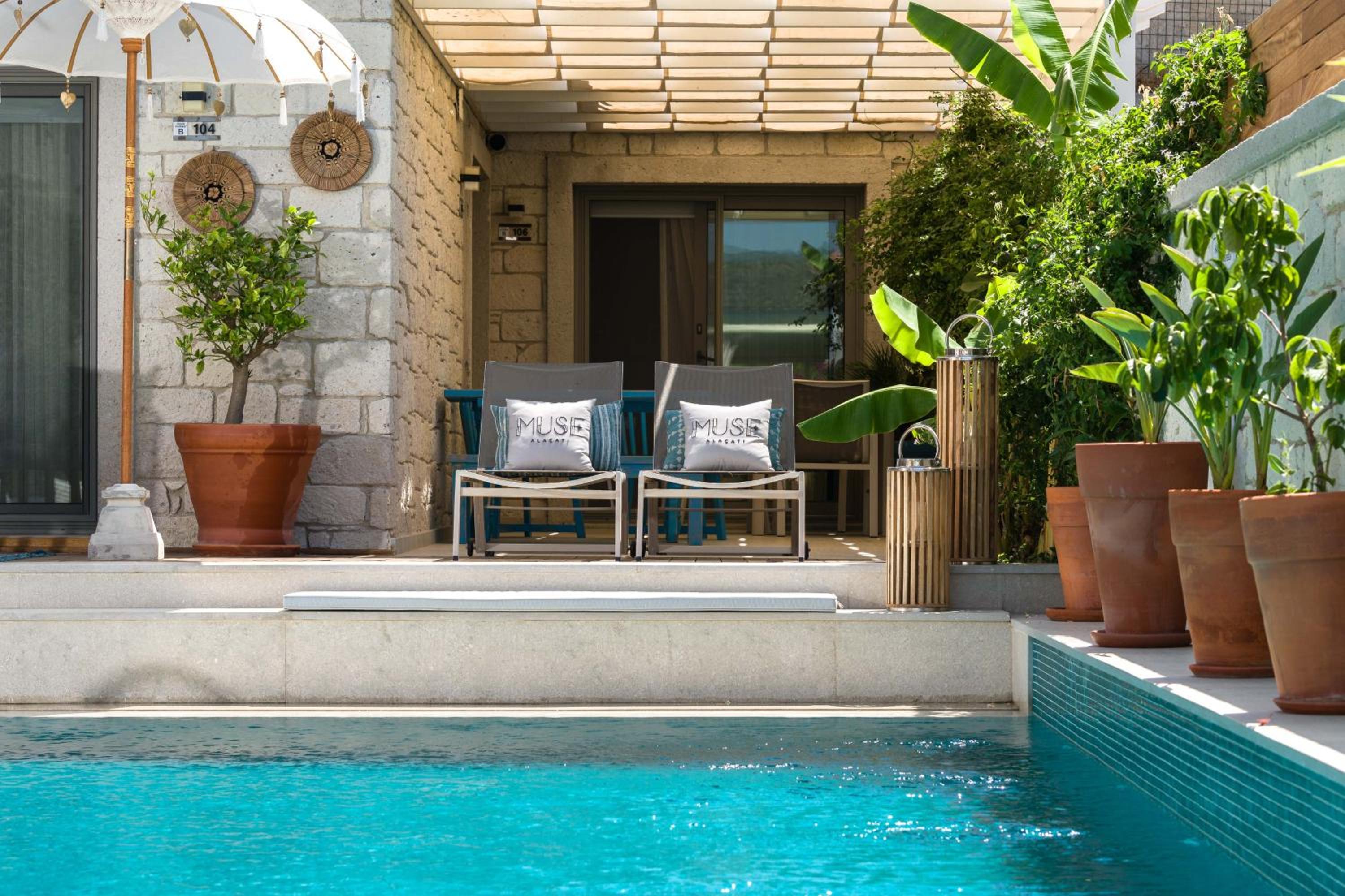  Double Room with Pool Access photo 2