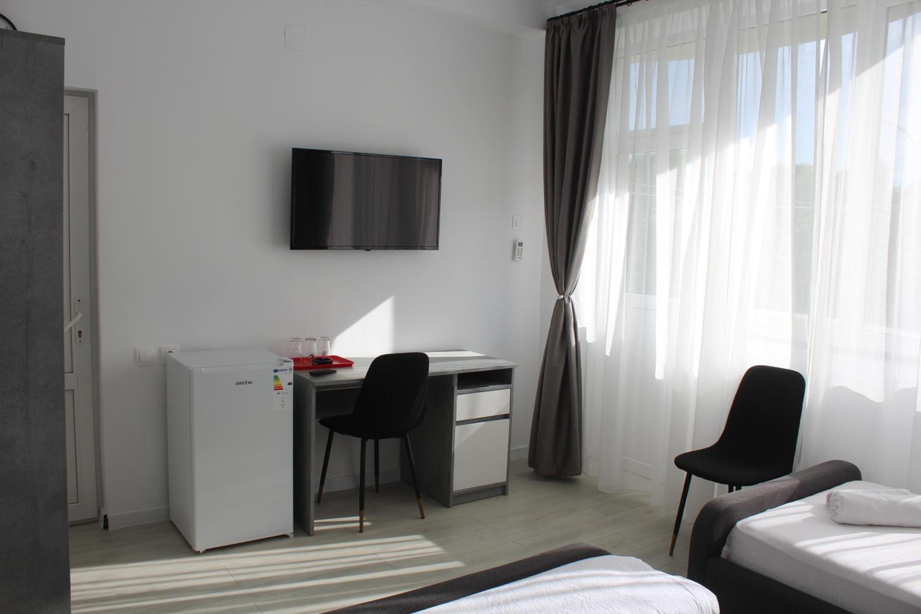 Triple Room - Photo 9