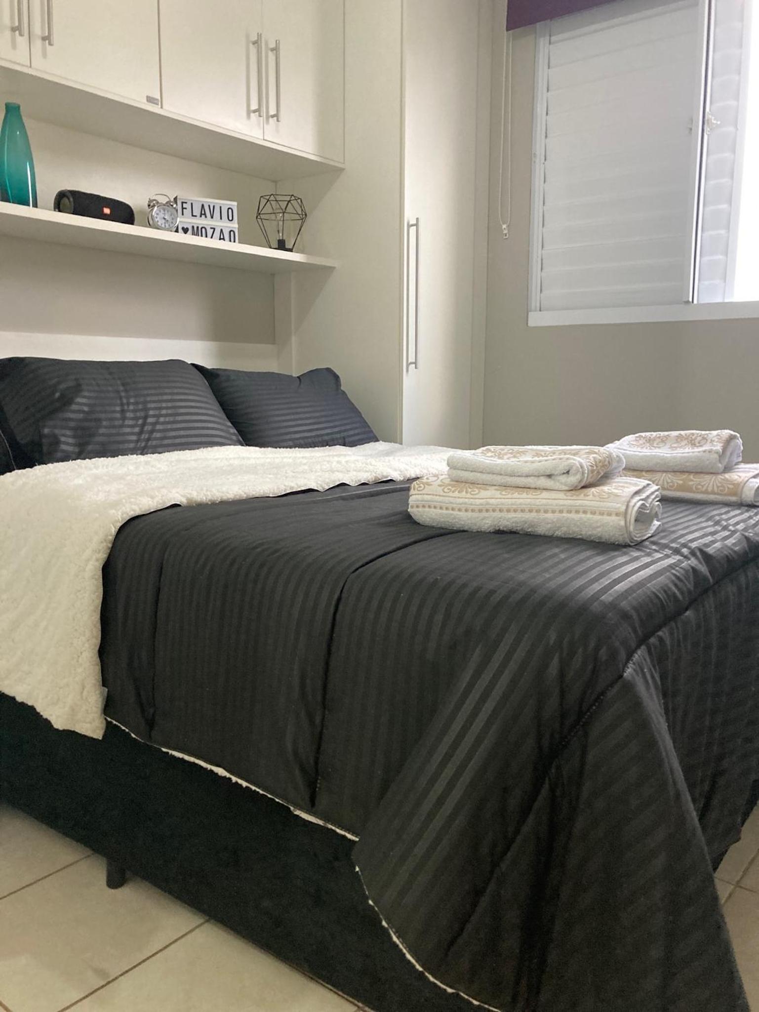 One-Bedroom Standard Apartment photo 1