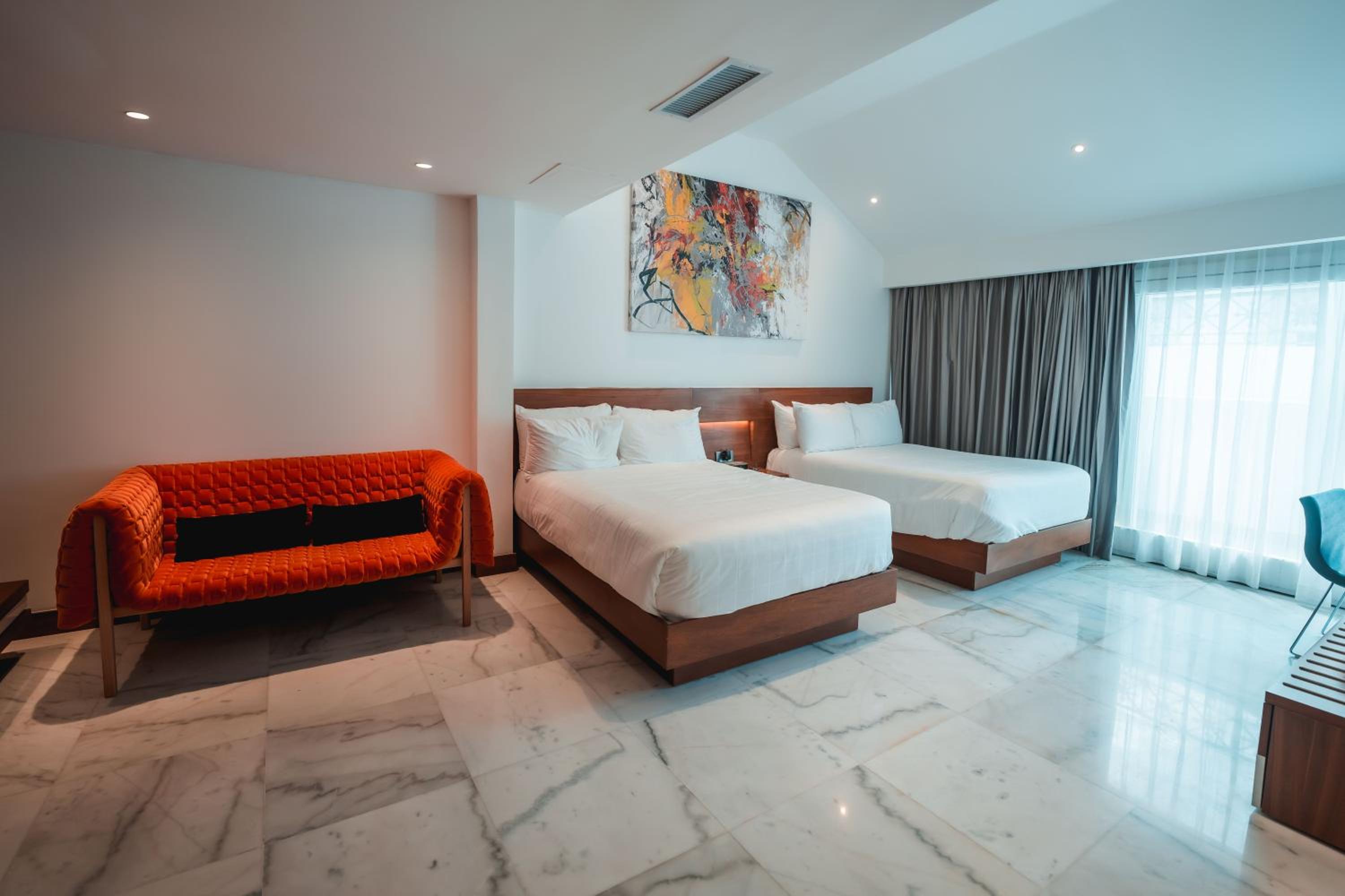 Queen Suite