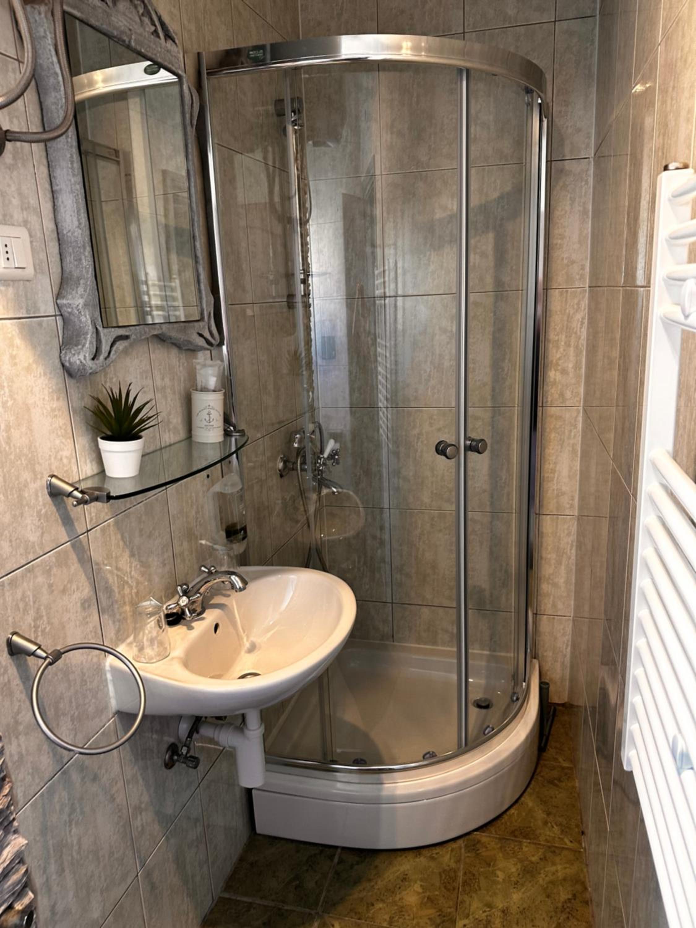 Standard Triple Room - Photo 6