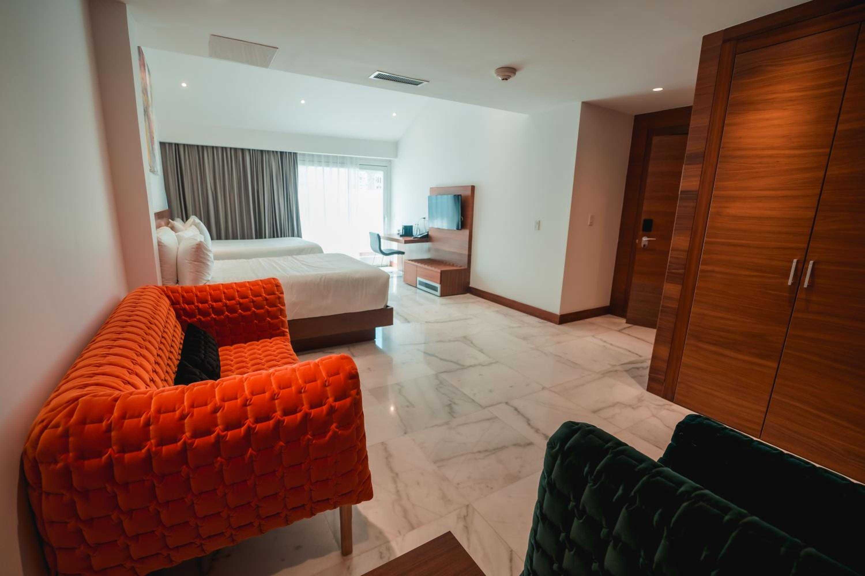 Queen Suite