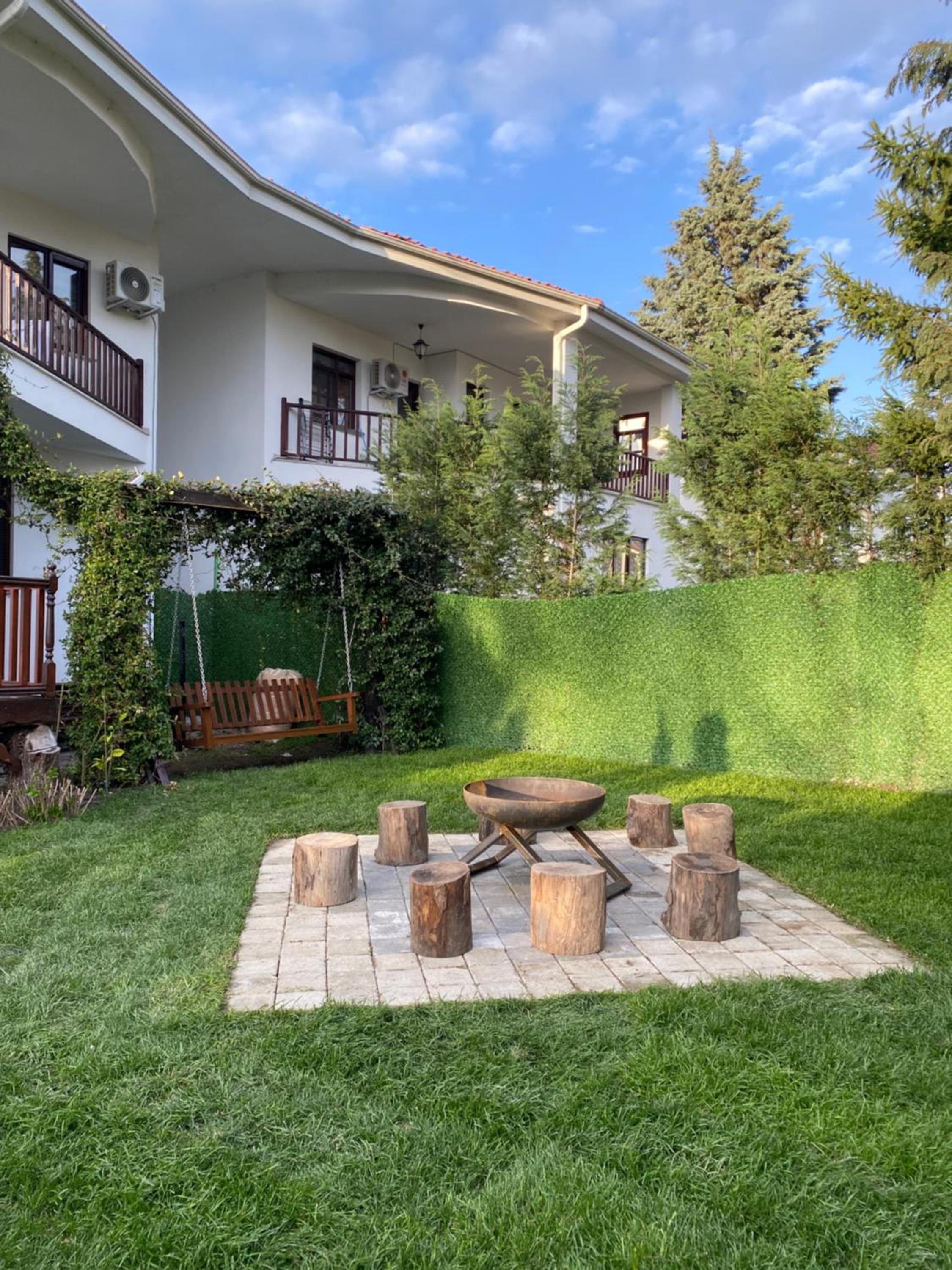 Villa photo 2