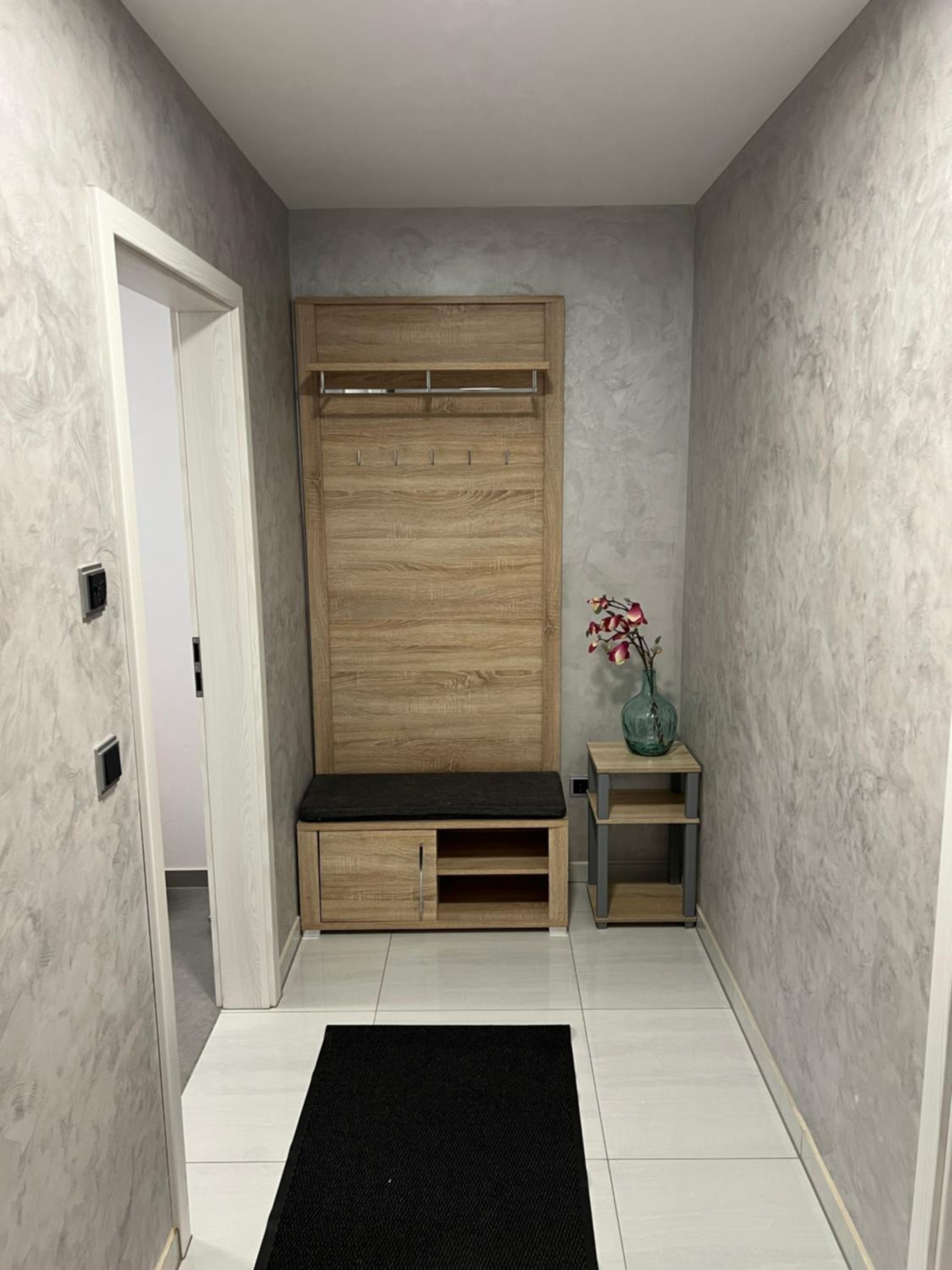One-Bedroom Apartment photo 3