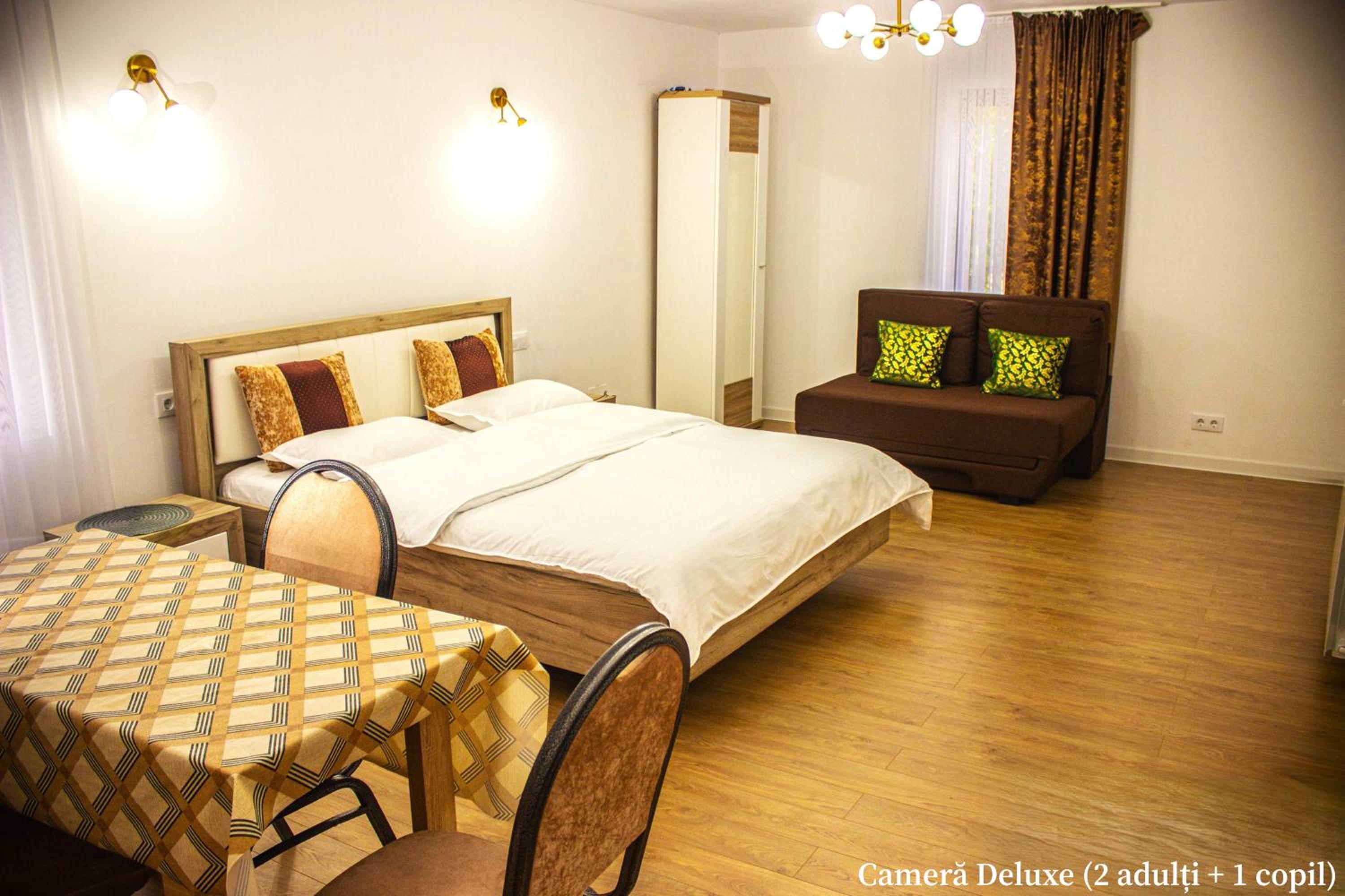 Deluxe Room (2 Adults + 1 Child) photo 2