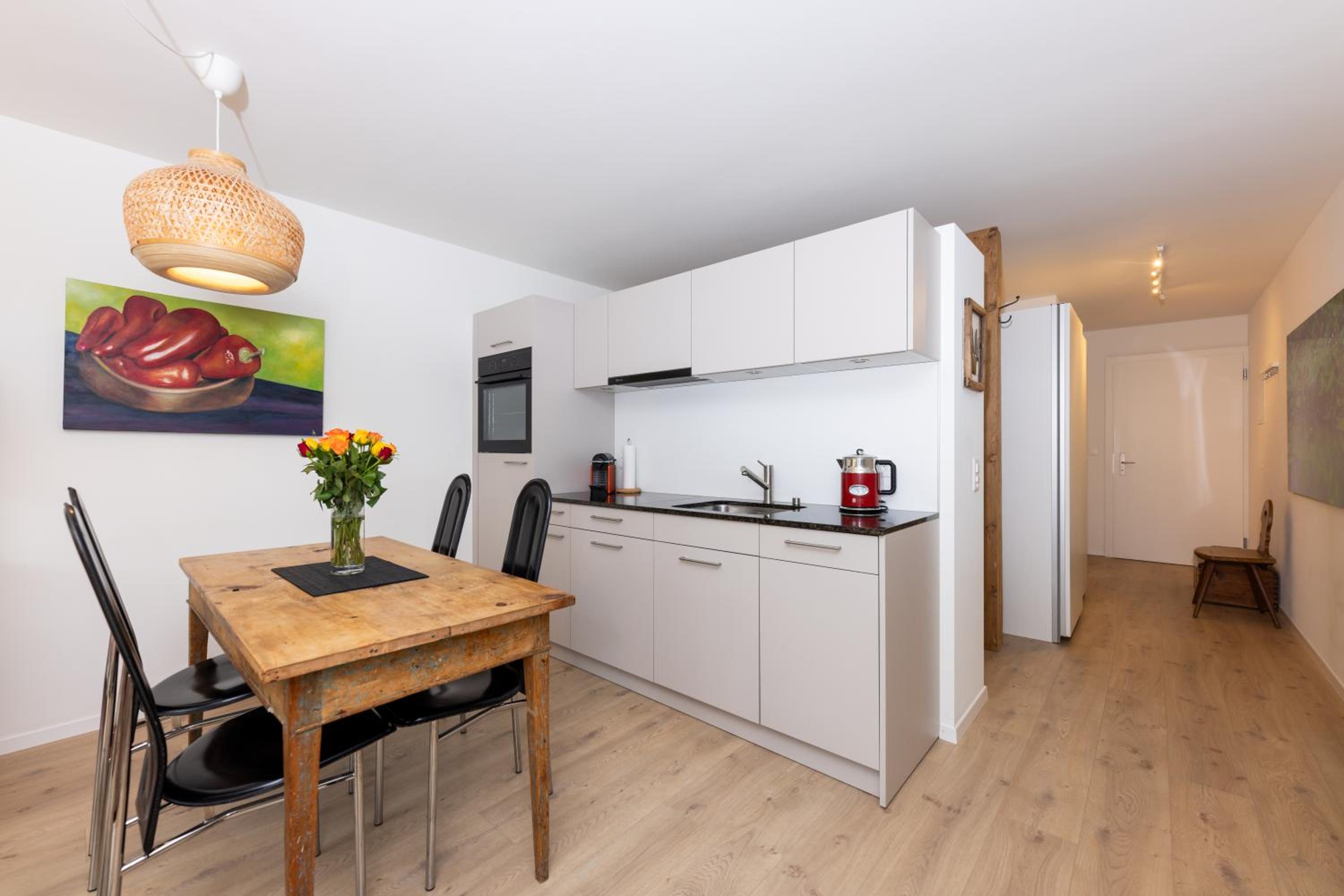 Apartment with Mountain View photo 3