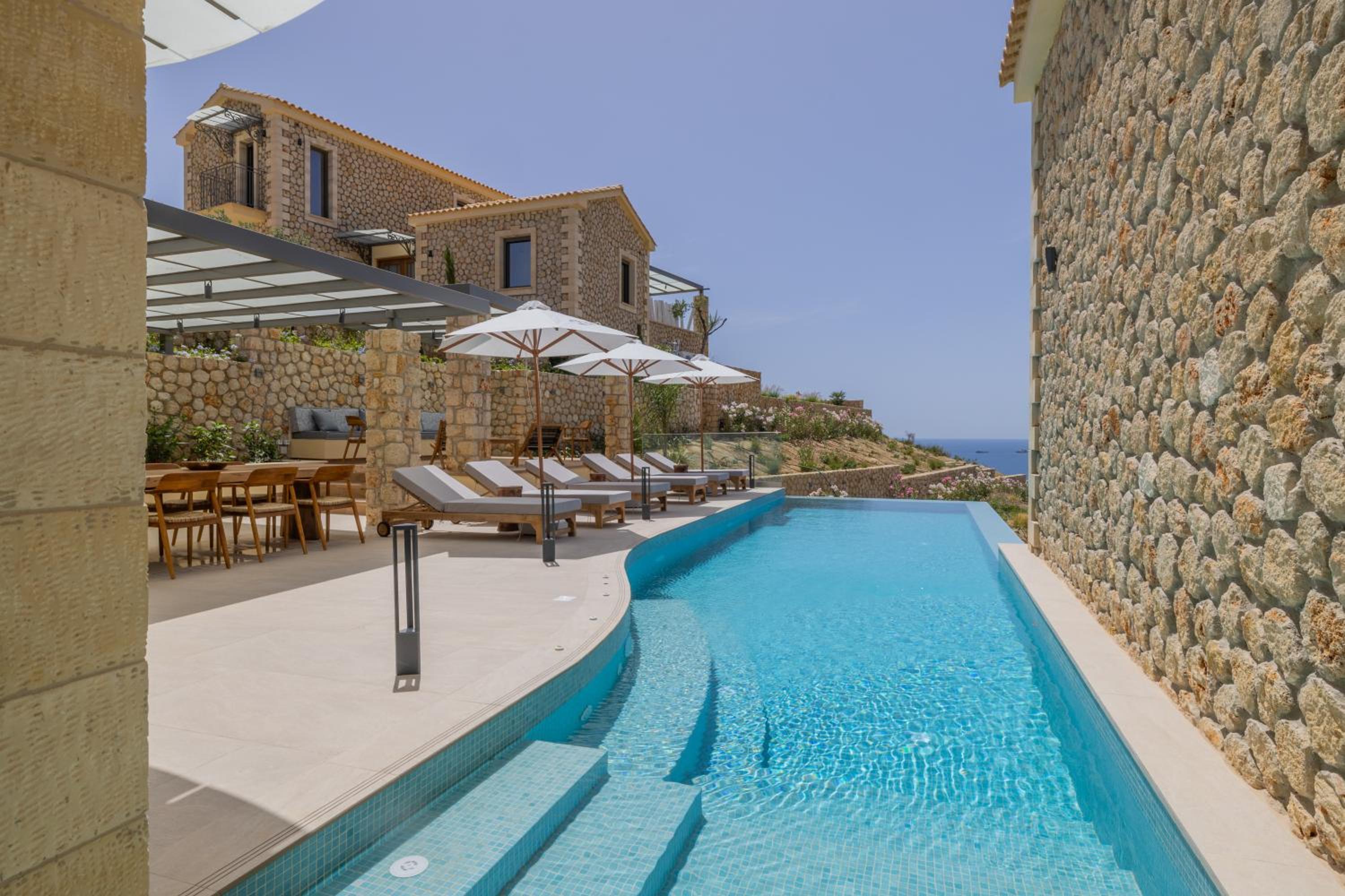 Deluxe Villa photo 2