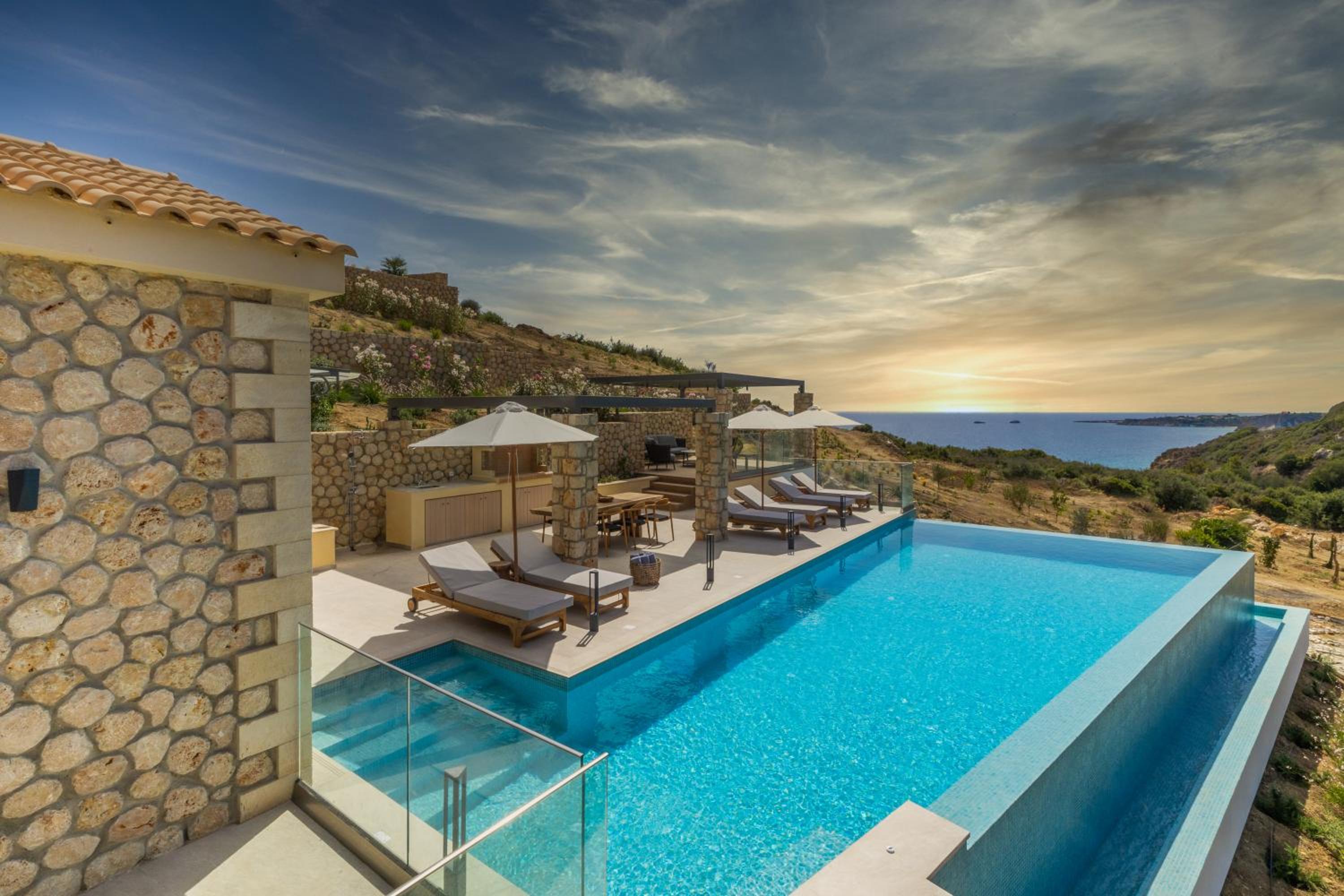 Superior Villa photo 3