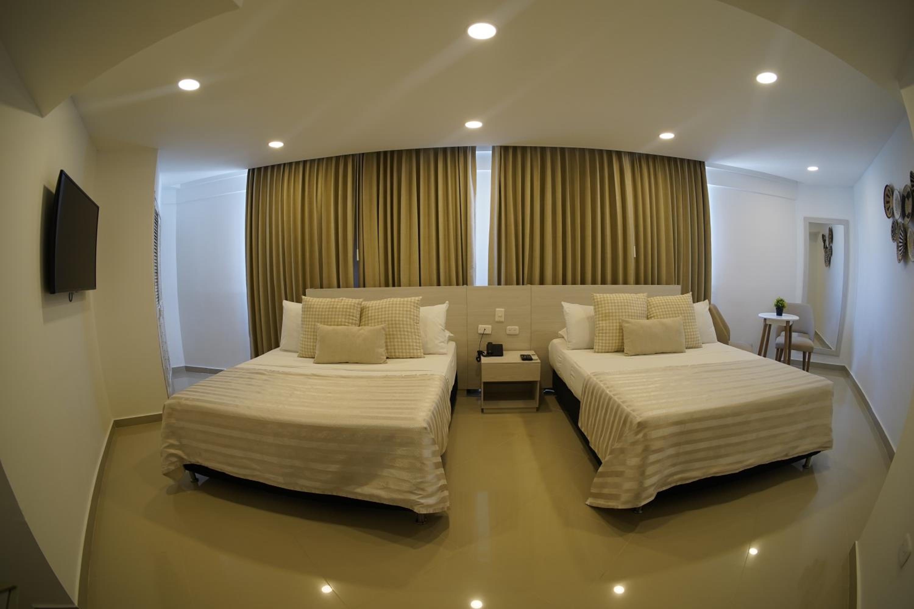 Double Room with Sea View - Photo 6