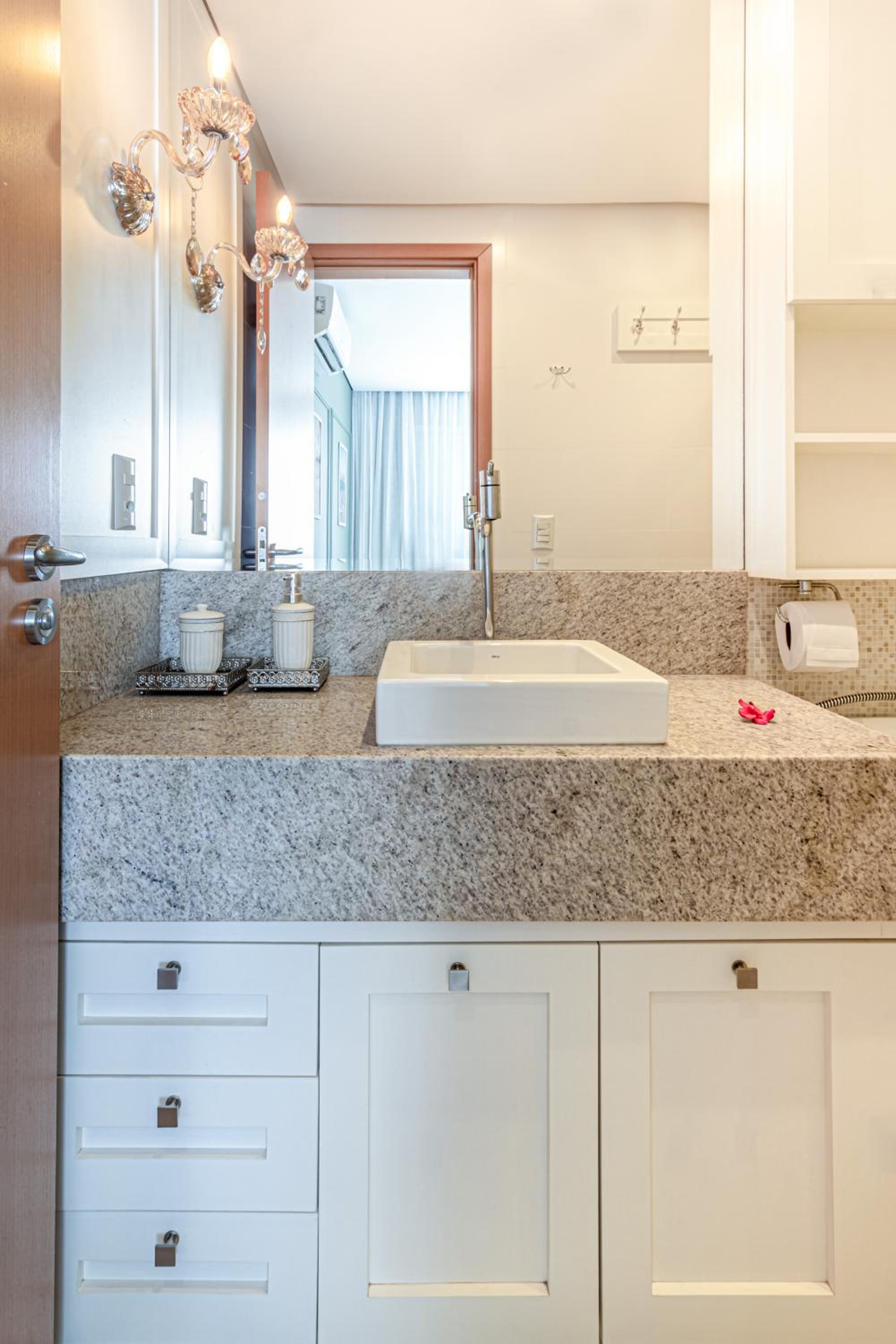 Apartment - Photo 17