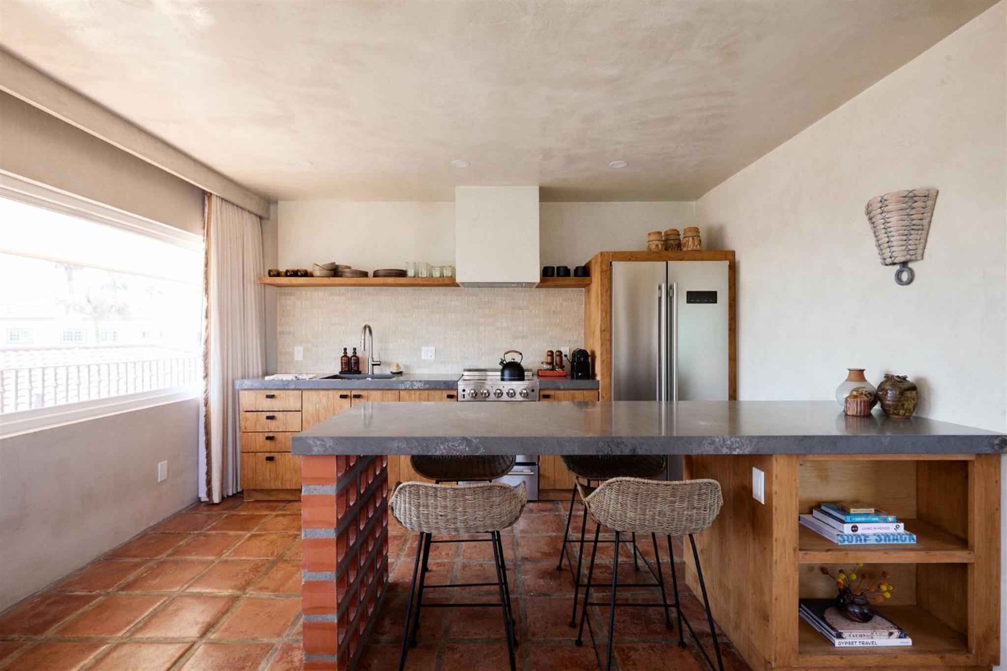 Apartment with Sea View - Photo 15