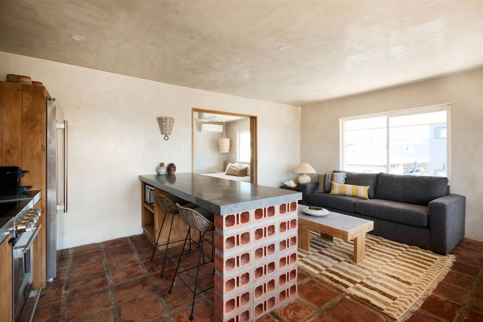 Apartment with Sea View - Photo 16