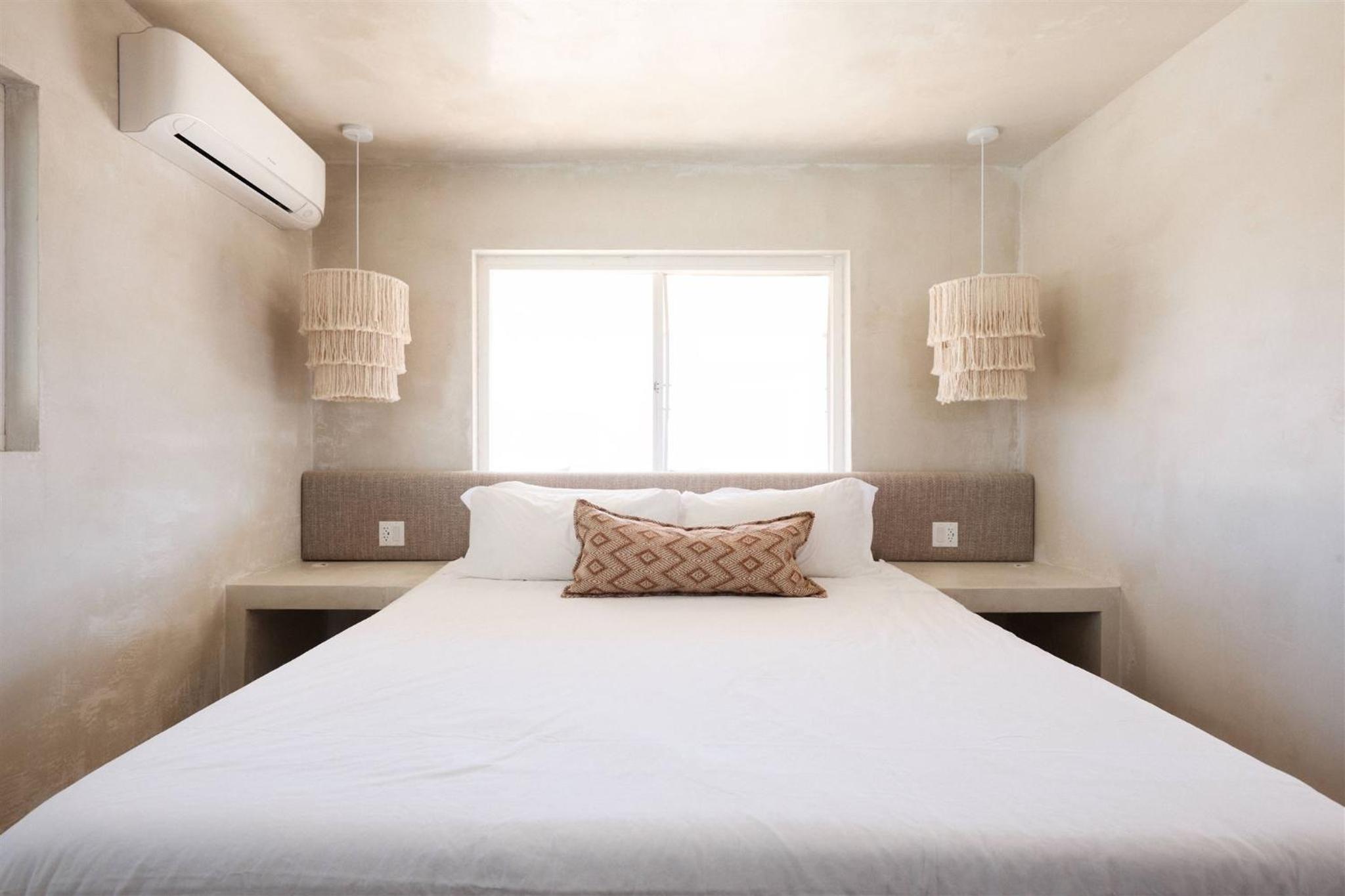 Apartment with Sea View - Photo 9