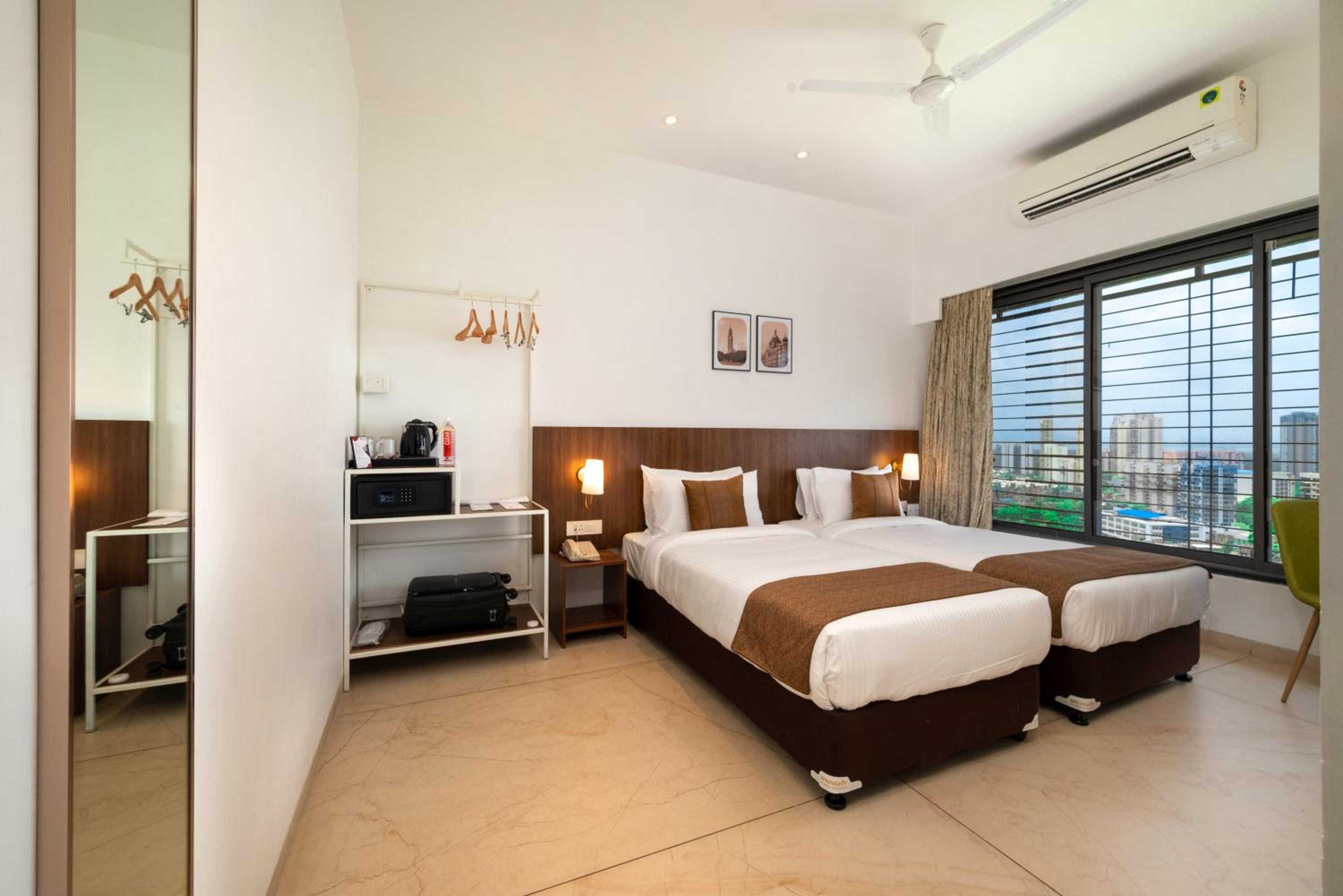 Deluxe Twin Room