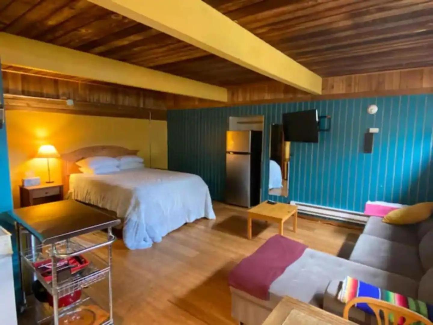 一卧室小屋