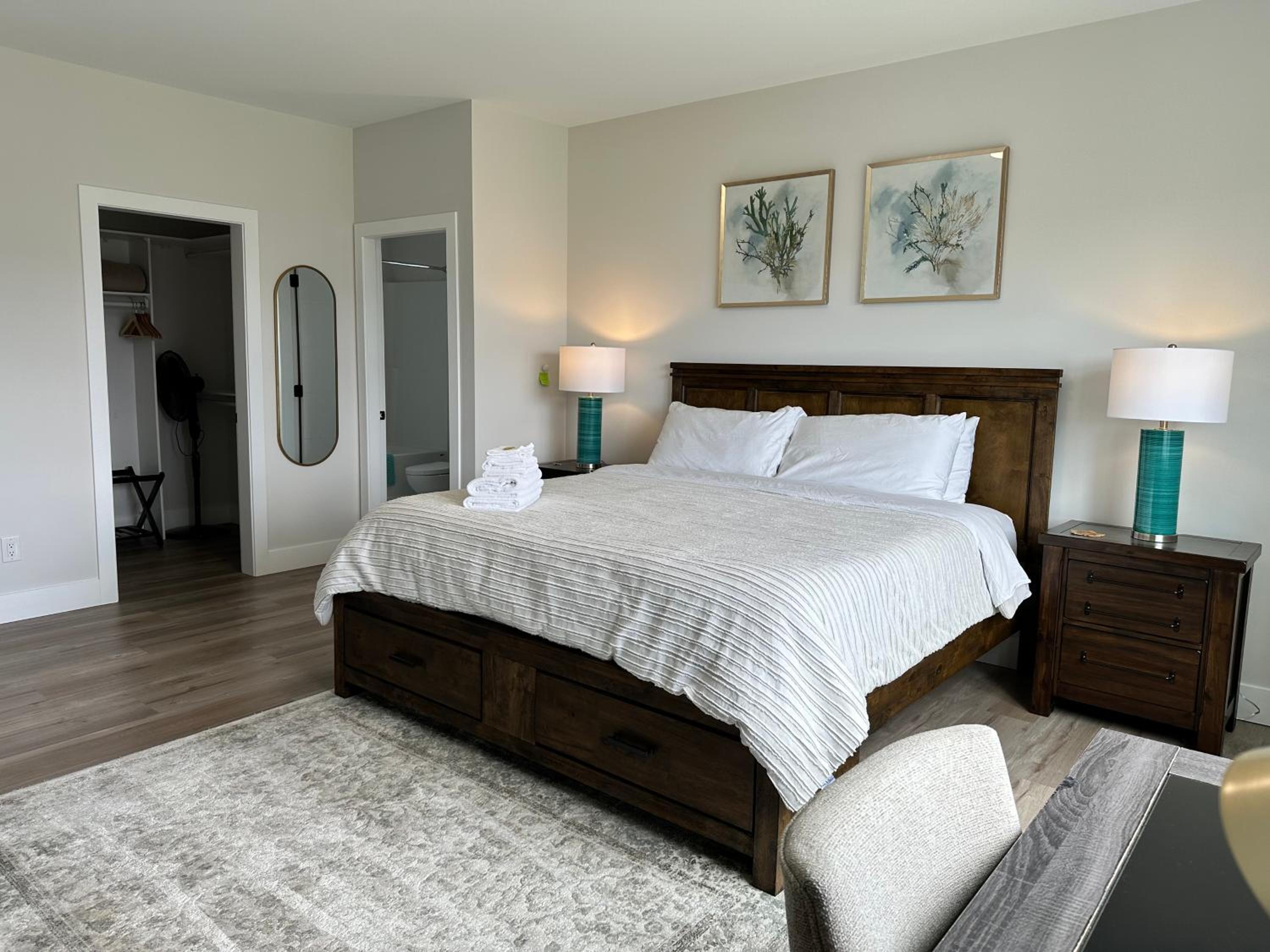King Room with Lake View