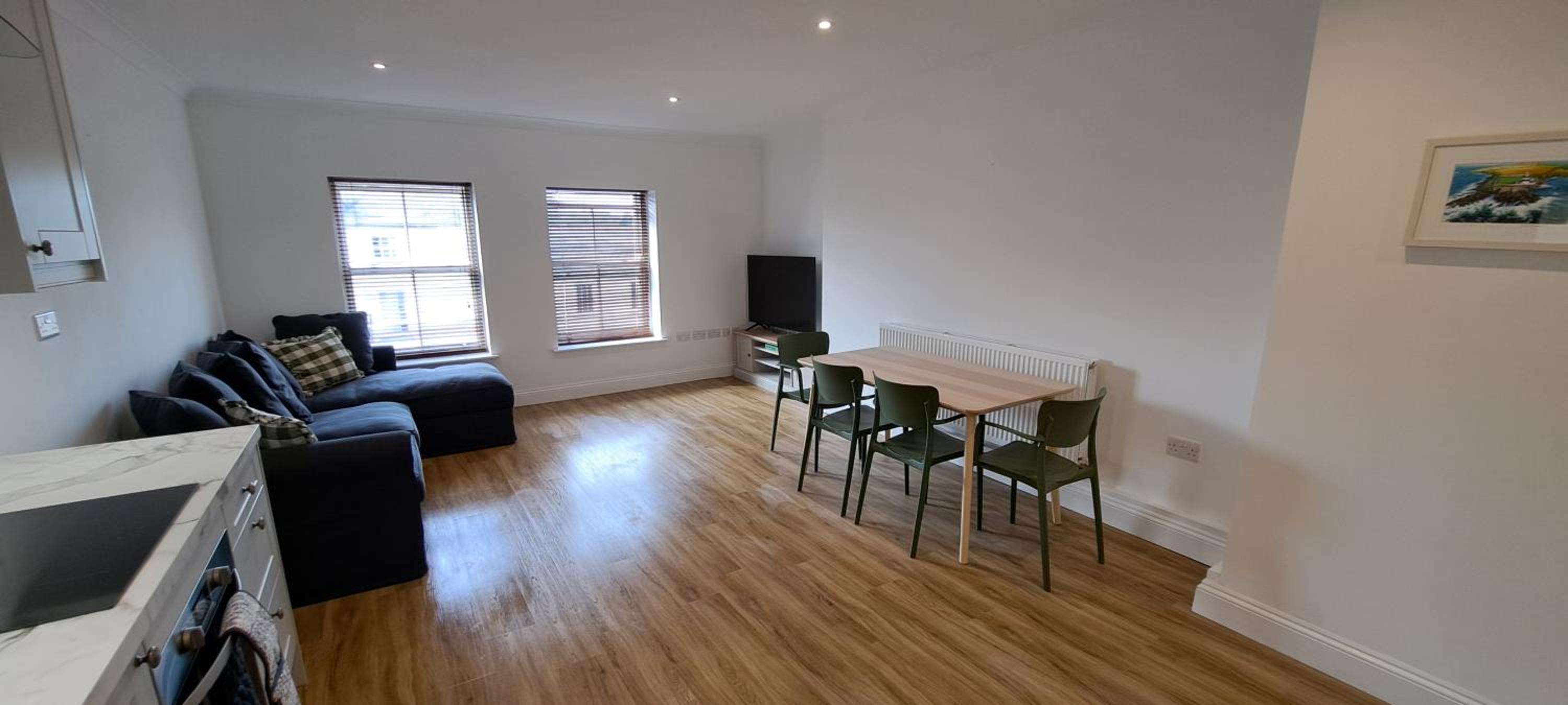 One-Bedroom Apartment photo 2