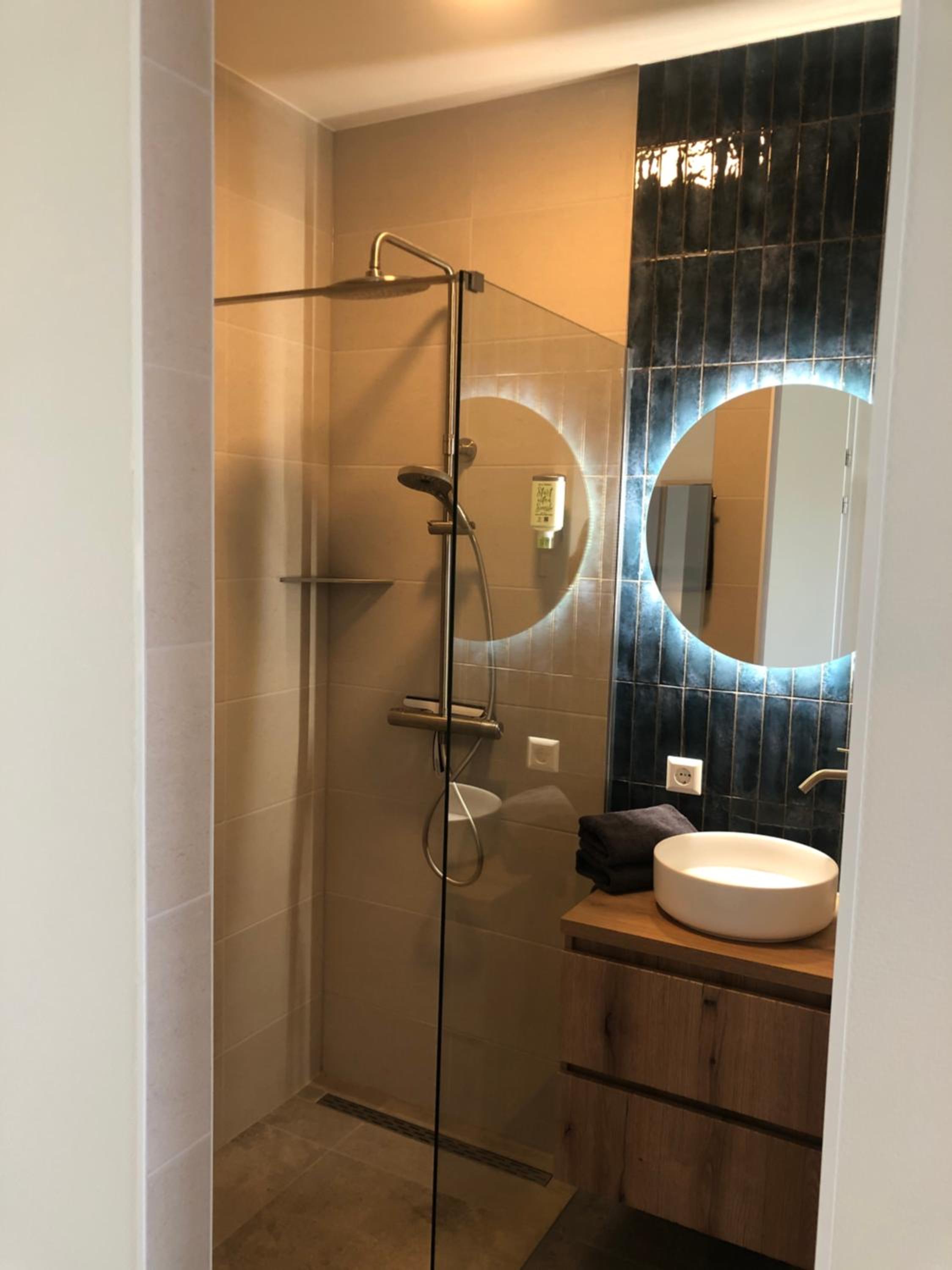 Lodge 11 - Private Sauna (Pets not allowed)