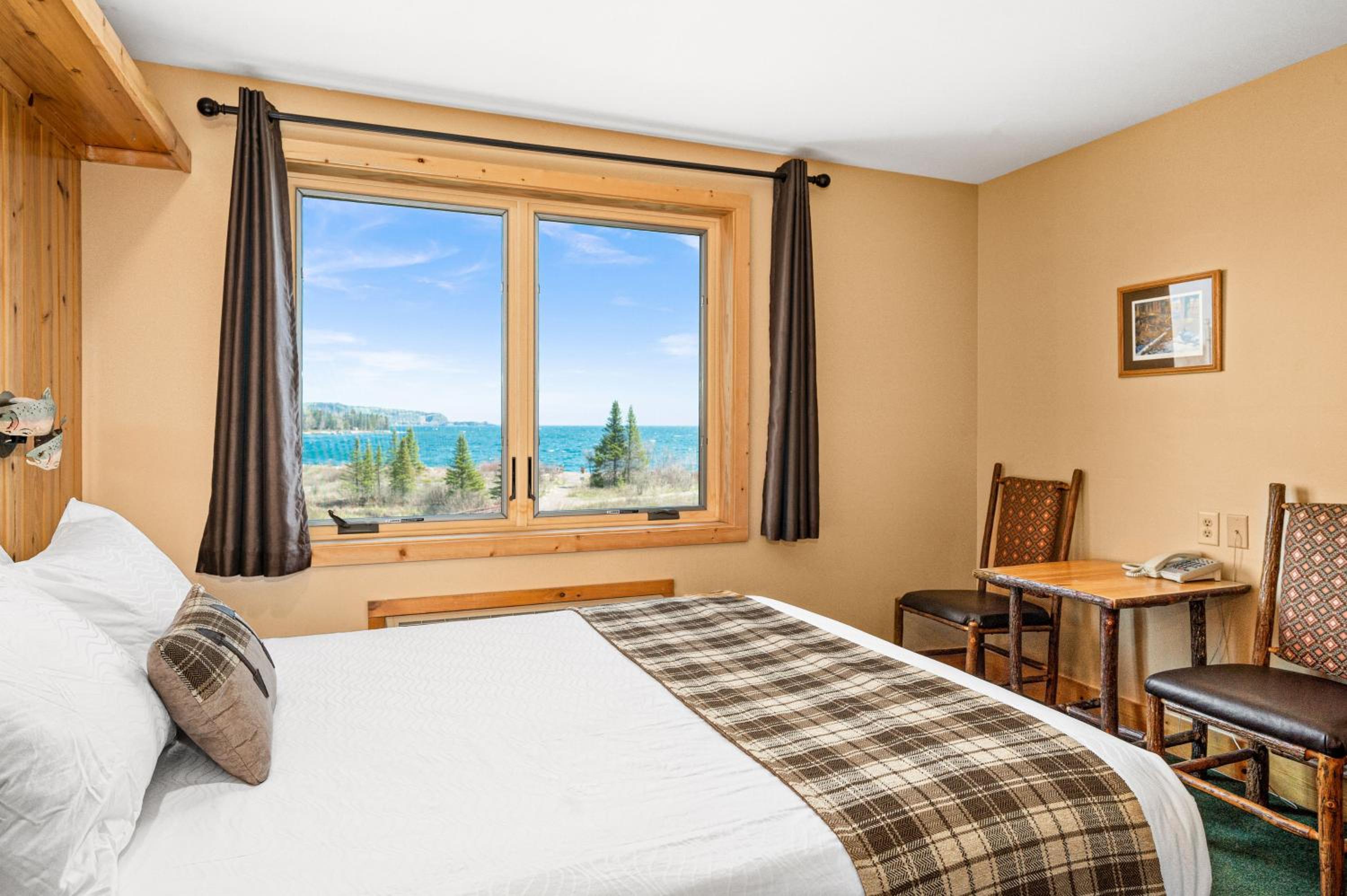 Lakeview Double Guest Room photo 1