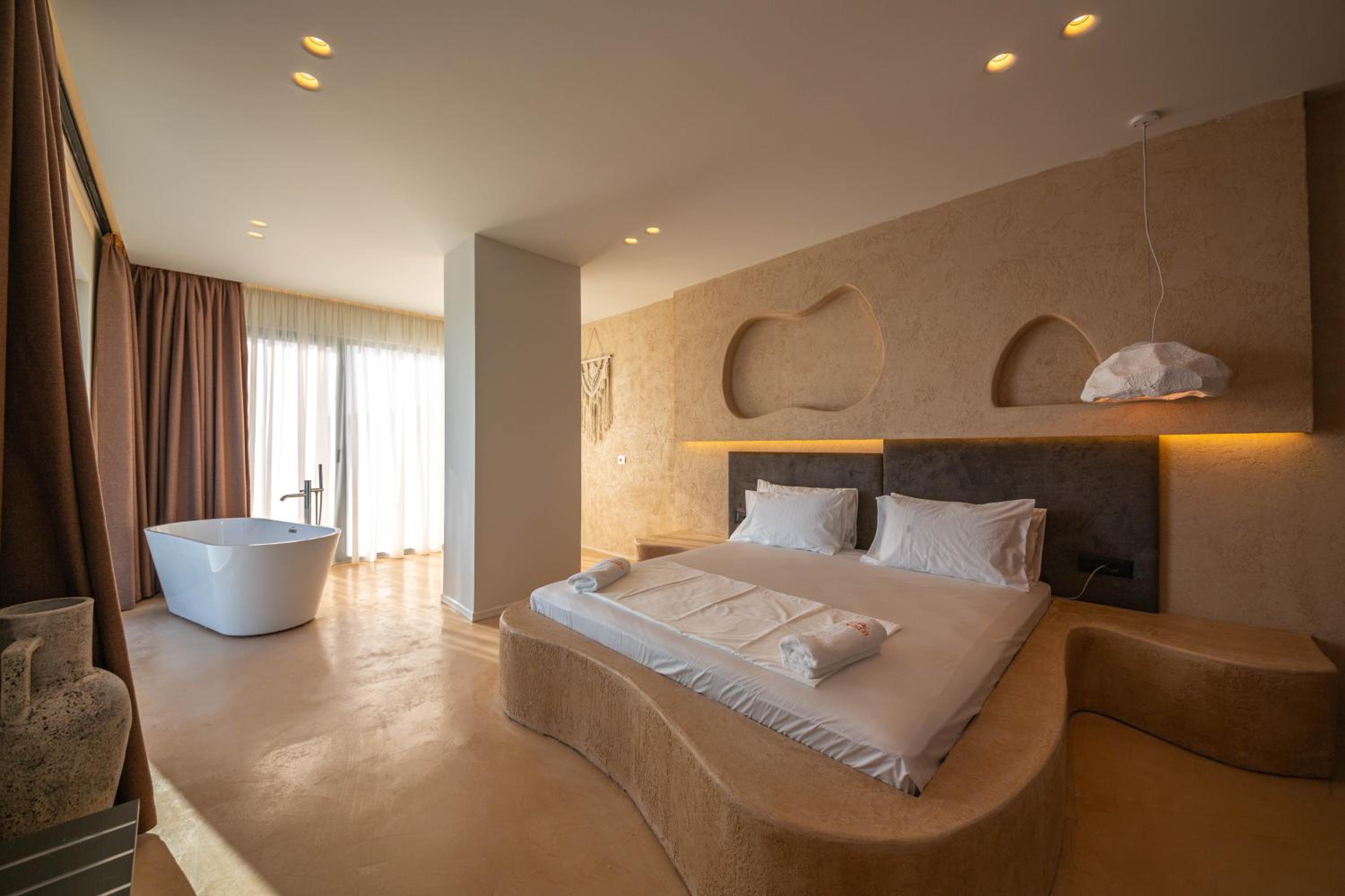 Panoramic Sea View Junior Suite with Bath Tub photo 1