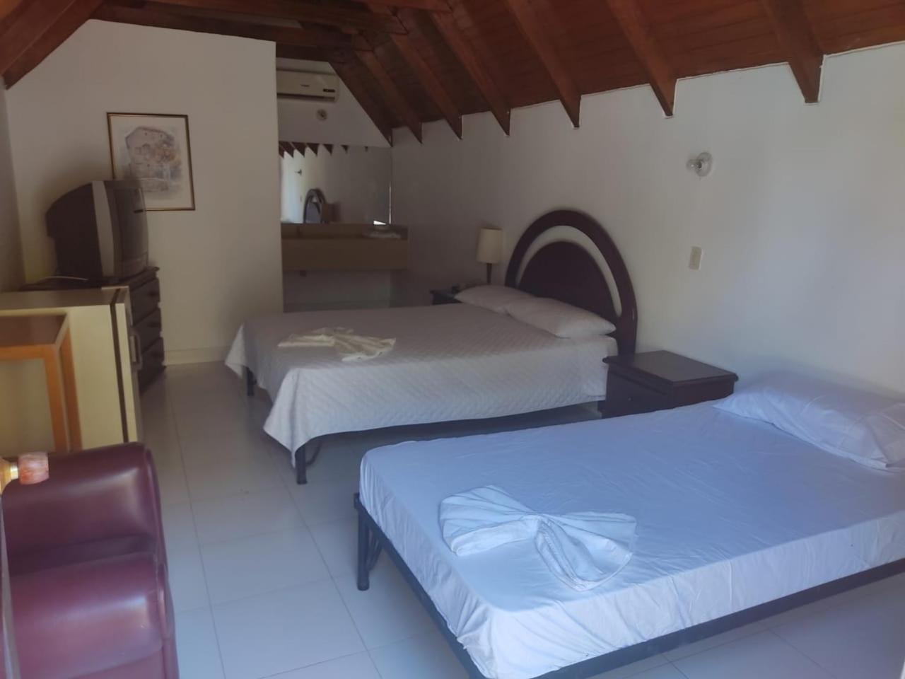 Deluxe Double Or Twin Room photo 1