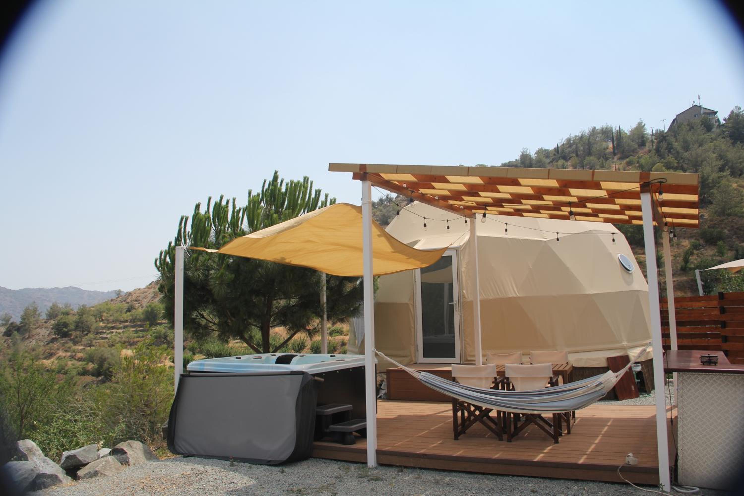 Tent 2 - Photo 20