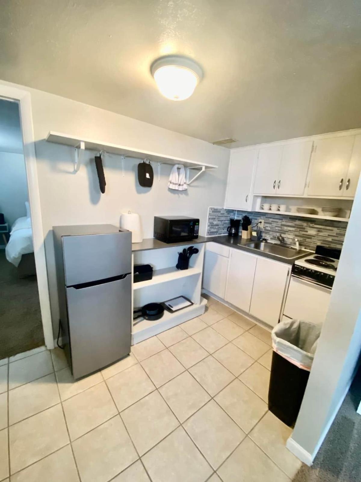 Apartment photo 2