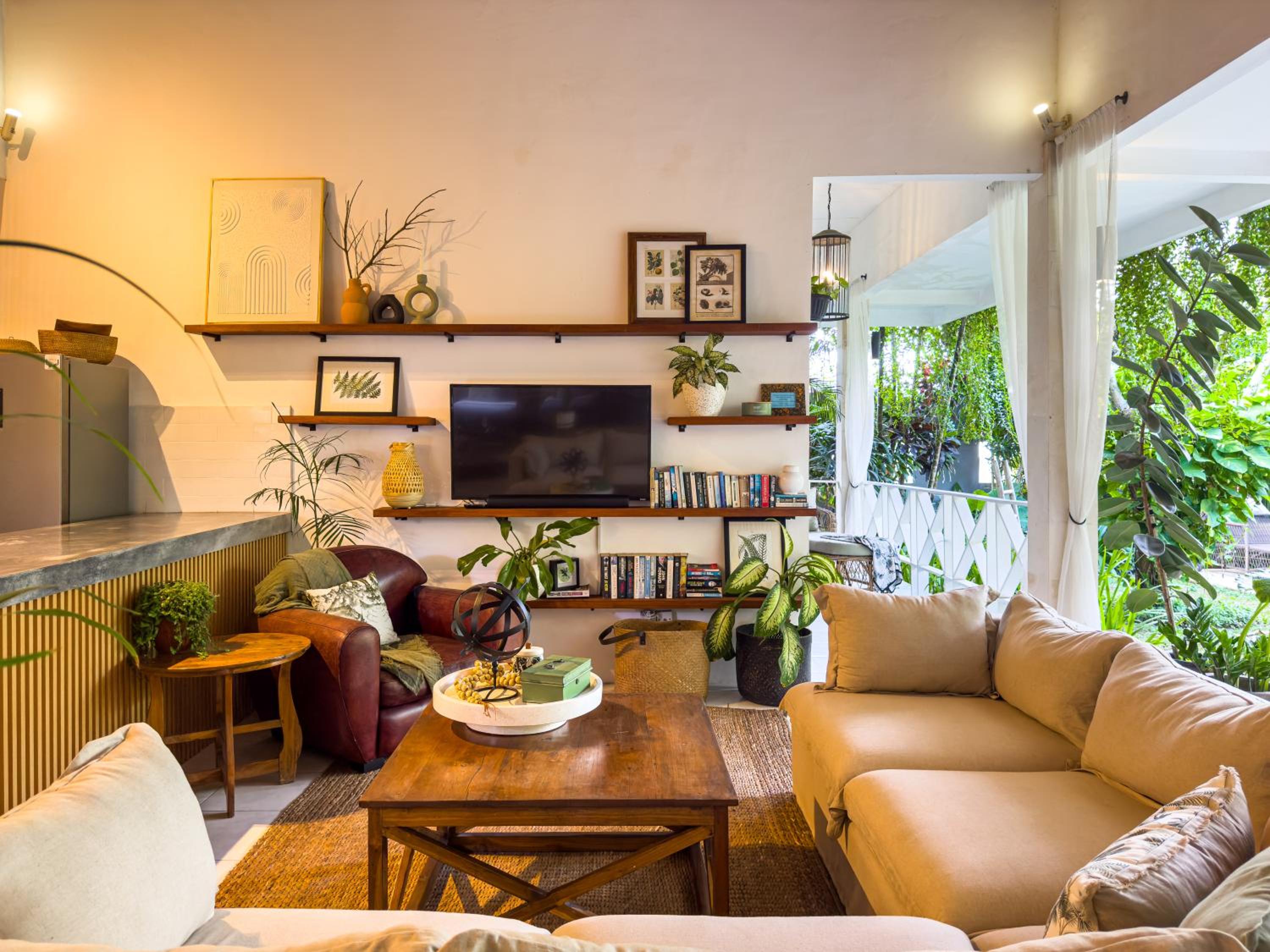 Three-Bedroom Villa photo 1