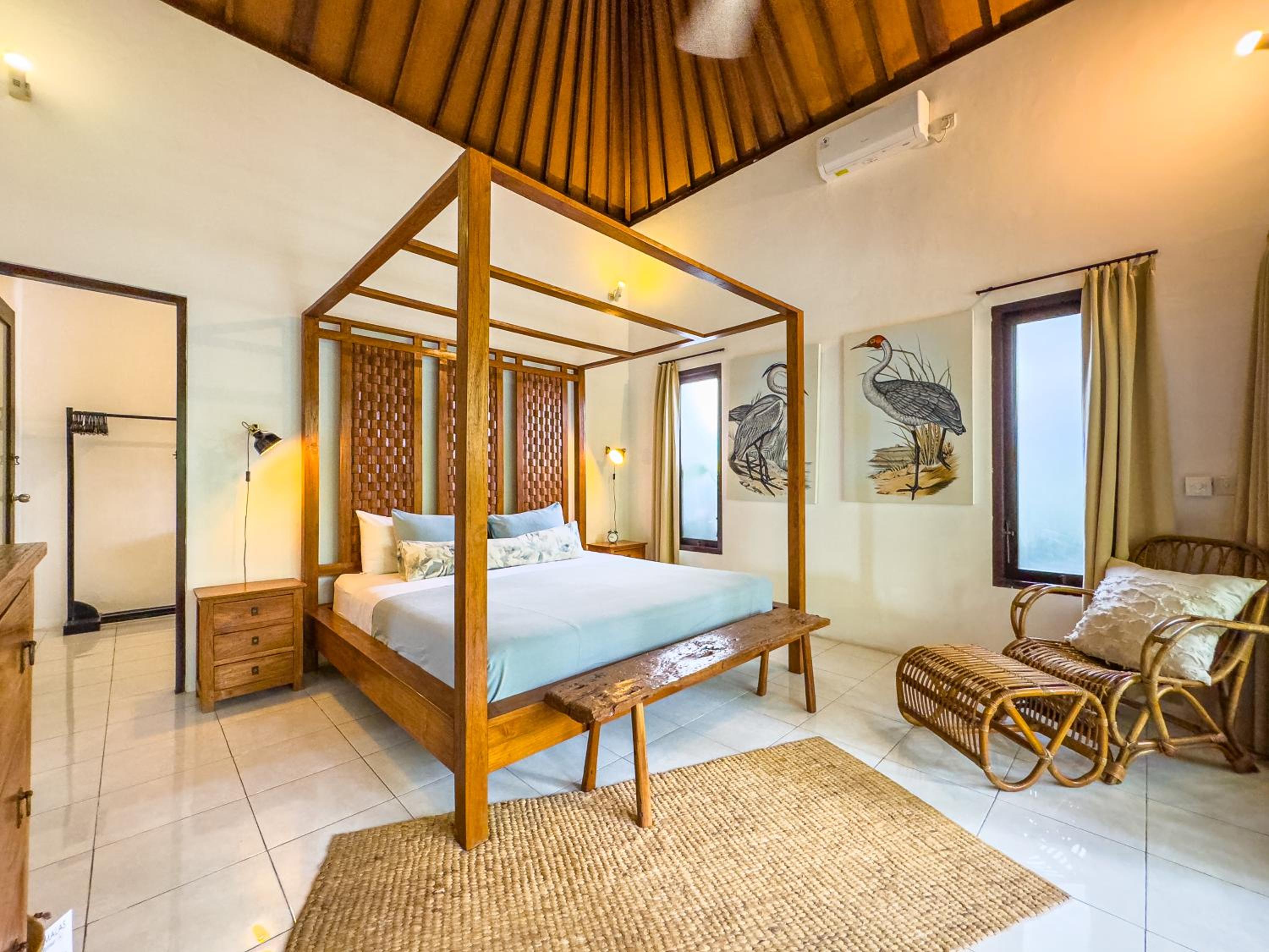 Three-Bedroom Villa photo 2
