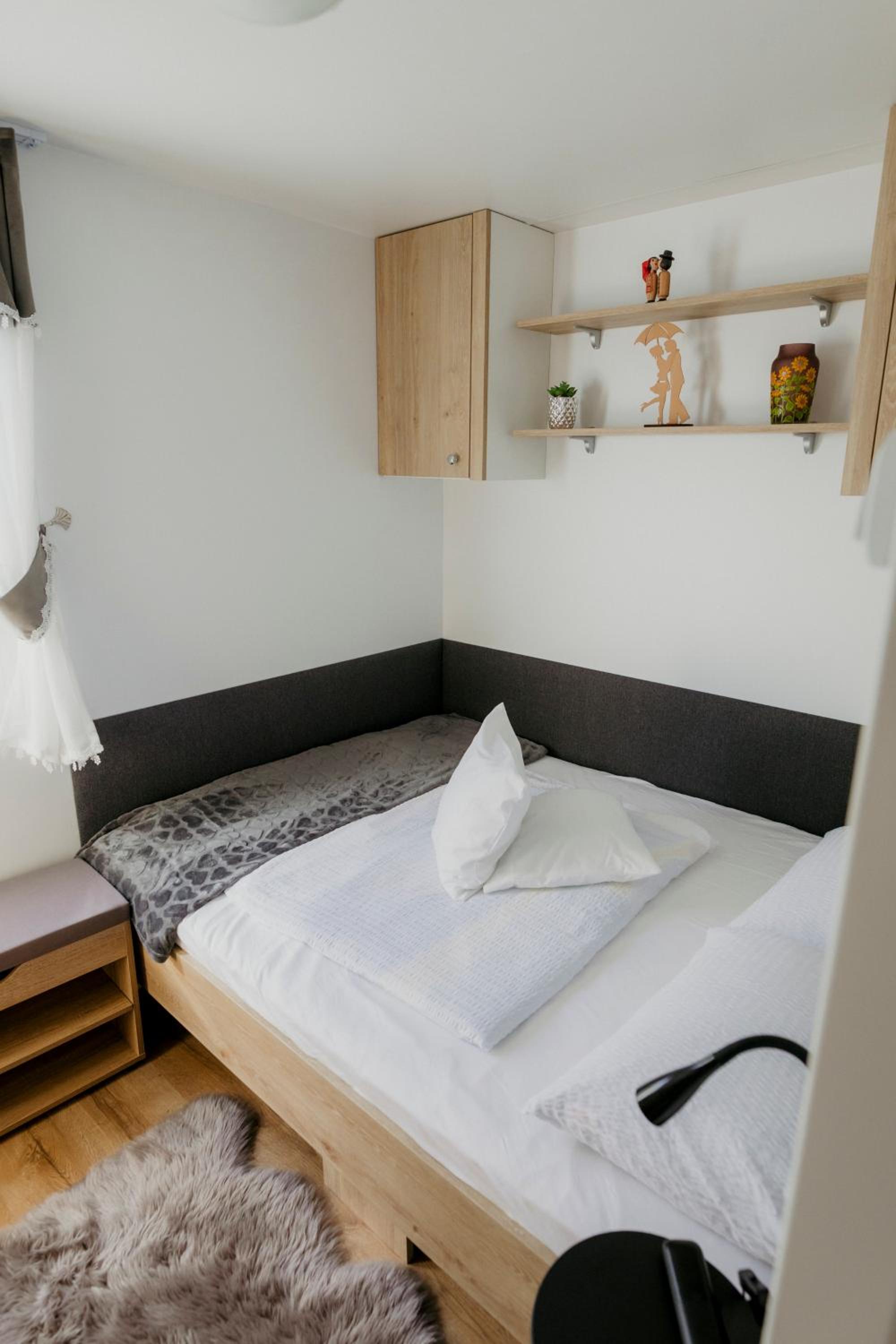 One-Bedroom House photo 1