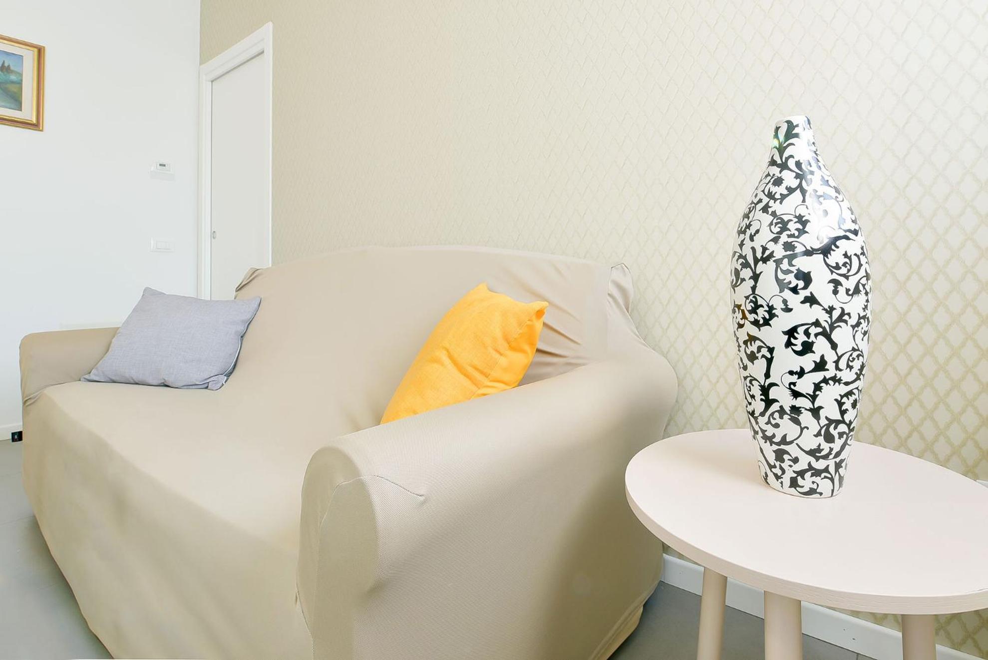 Two-Bedroom Apartment with Garden View - Photo 29