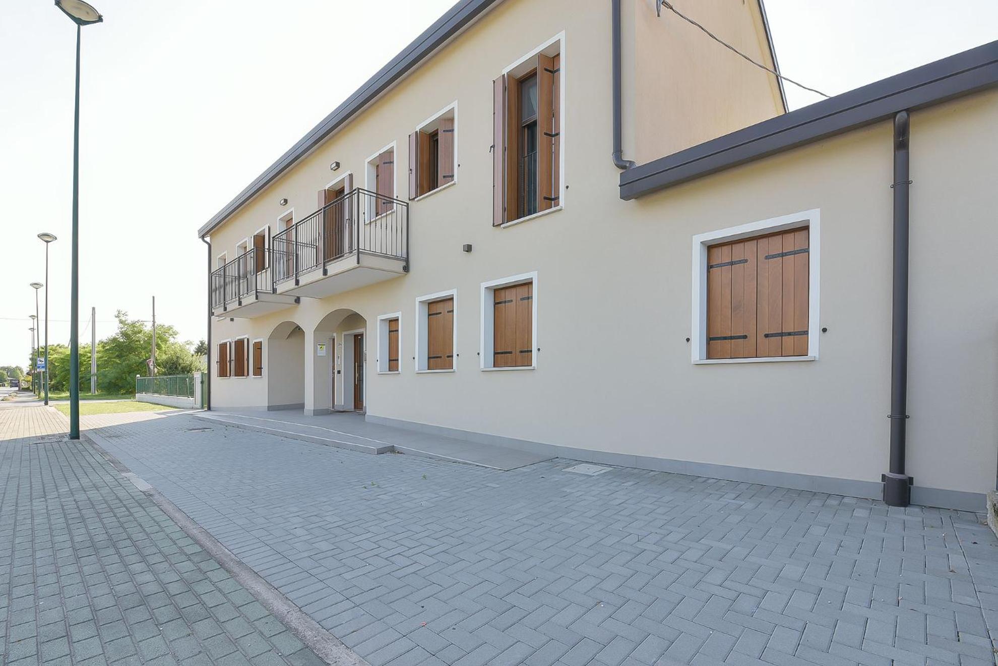 Two-Bedroom Apartment with Garden View - Photo 38